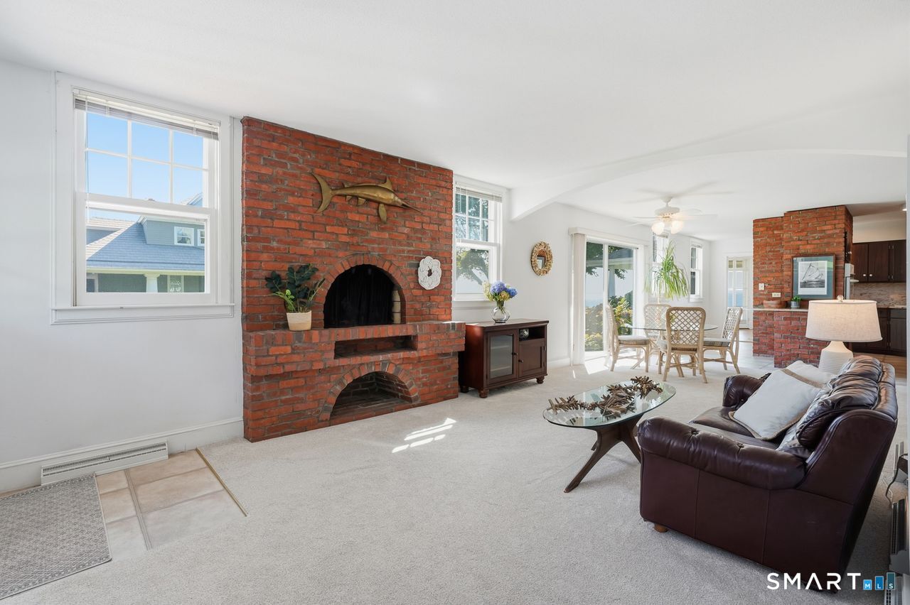 210 Fiske Lane photo 17