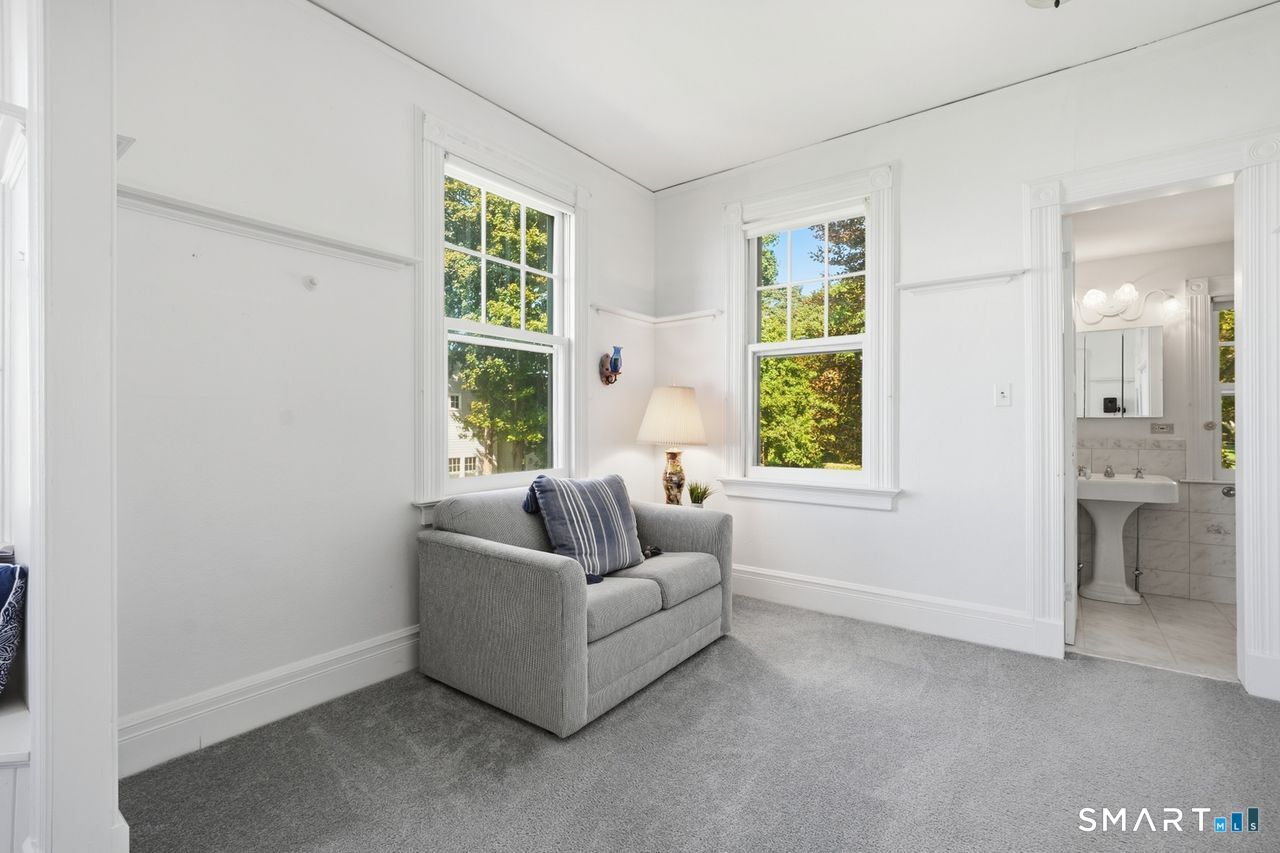210 Fiske Lane photo 28