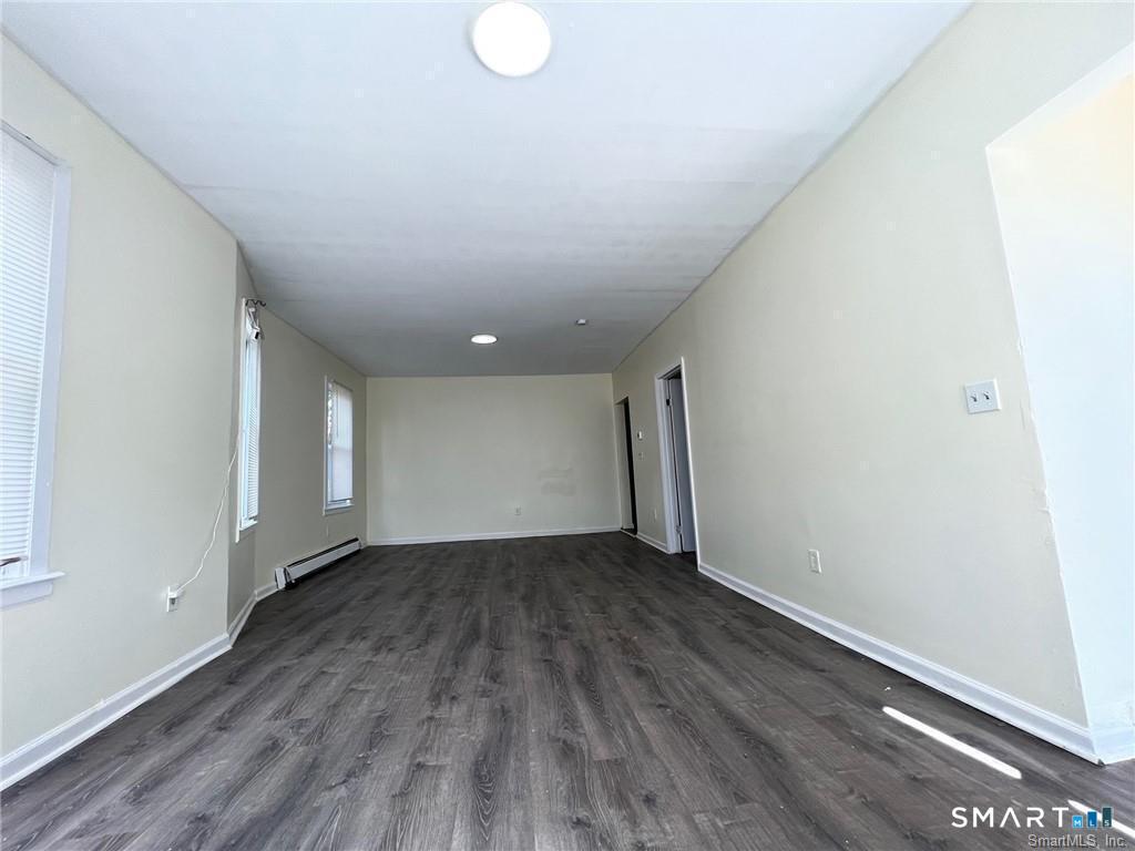 99 Lounsbury Avenue photo 16