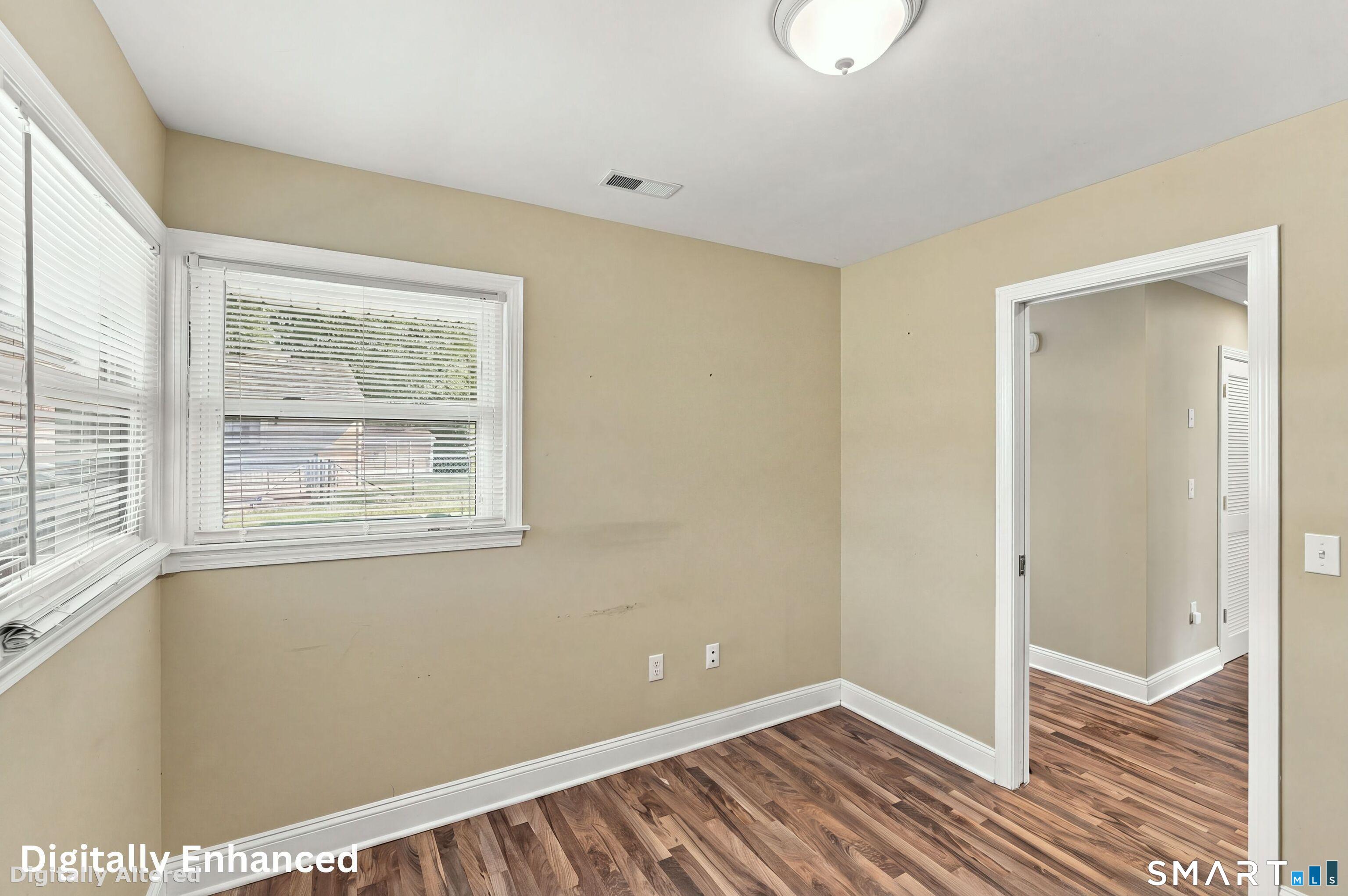 66 South Ridgeland Road photo 18