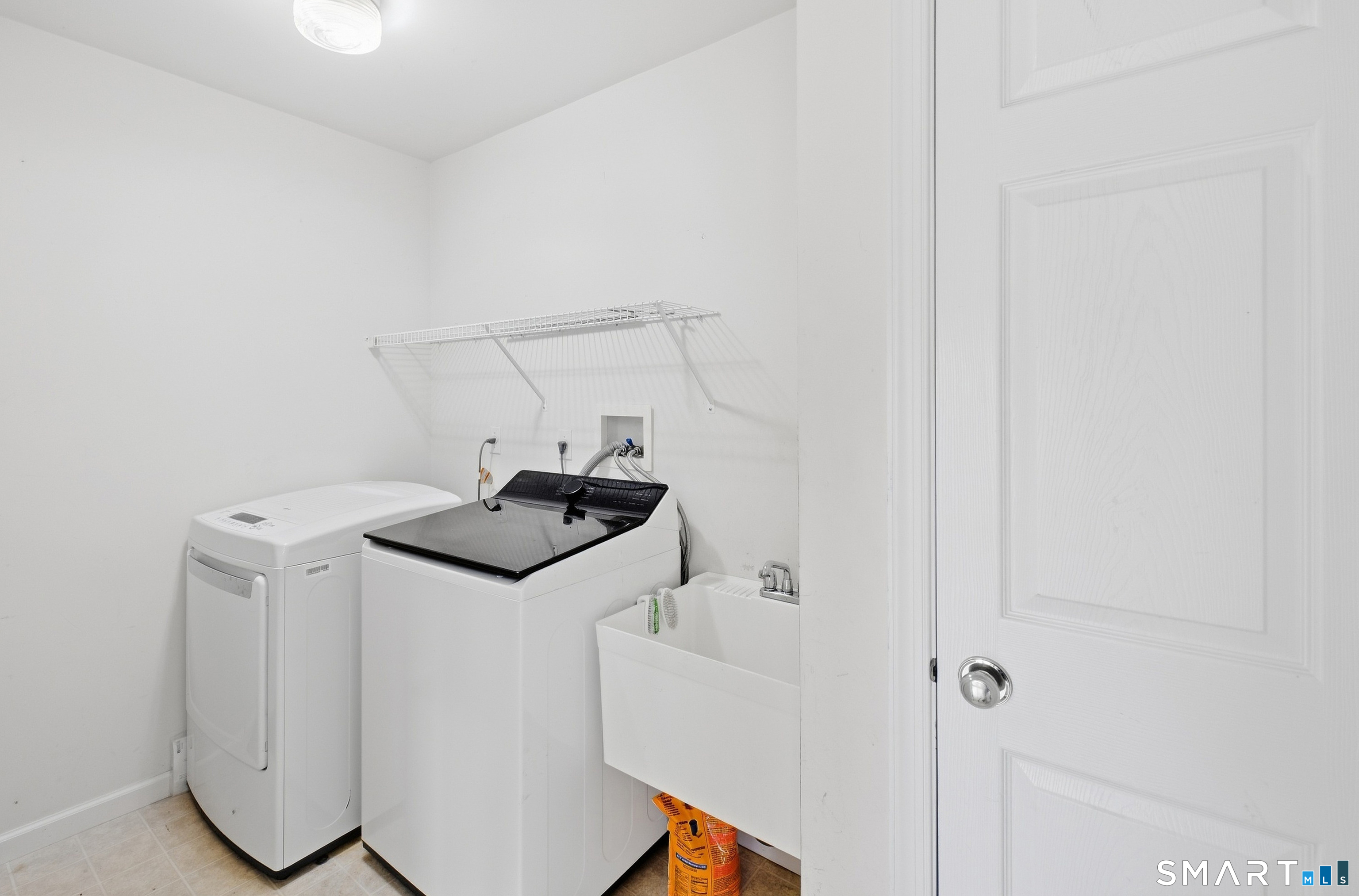 6 Ashley Court photo 29