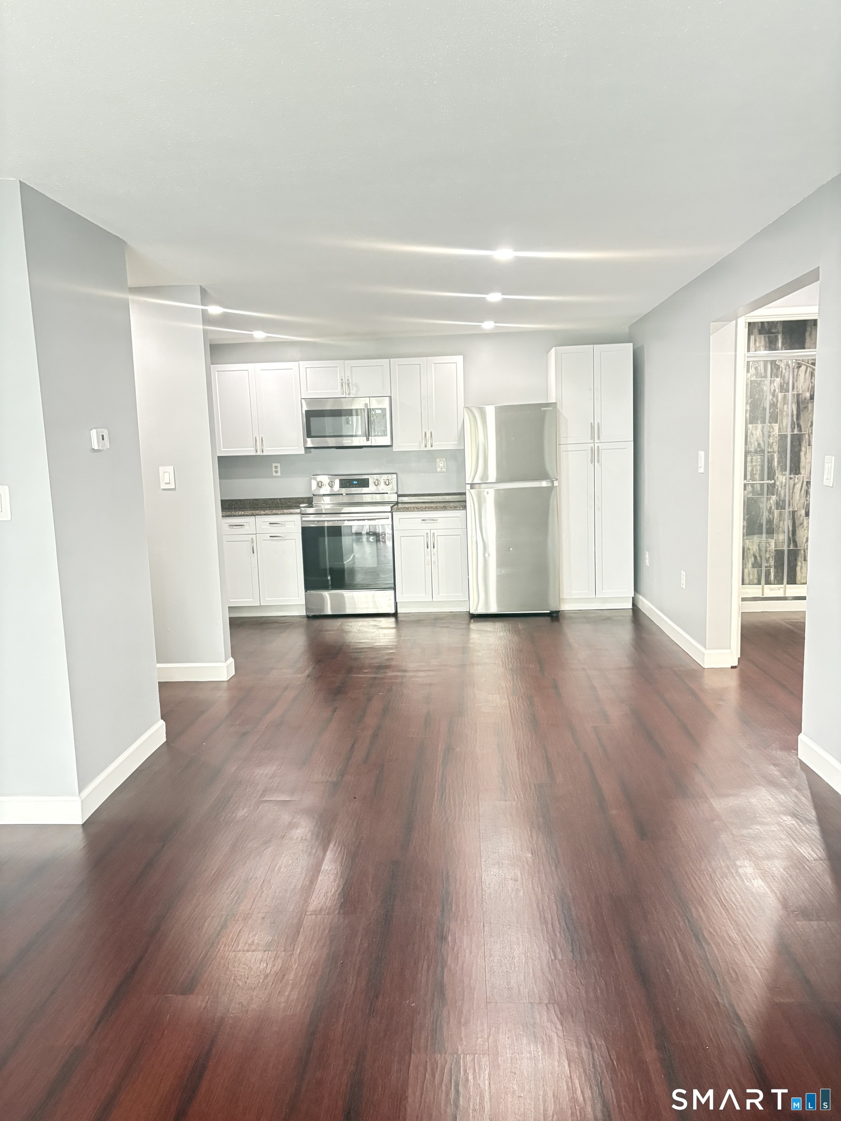 106 Oakwood Avenue Unit #T2 photo 2