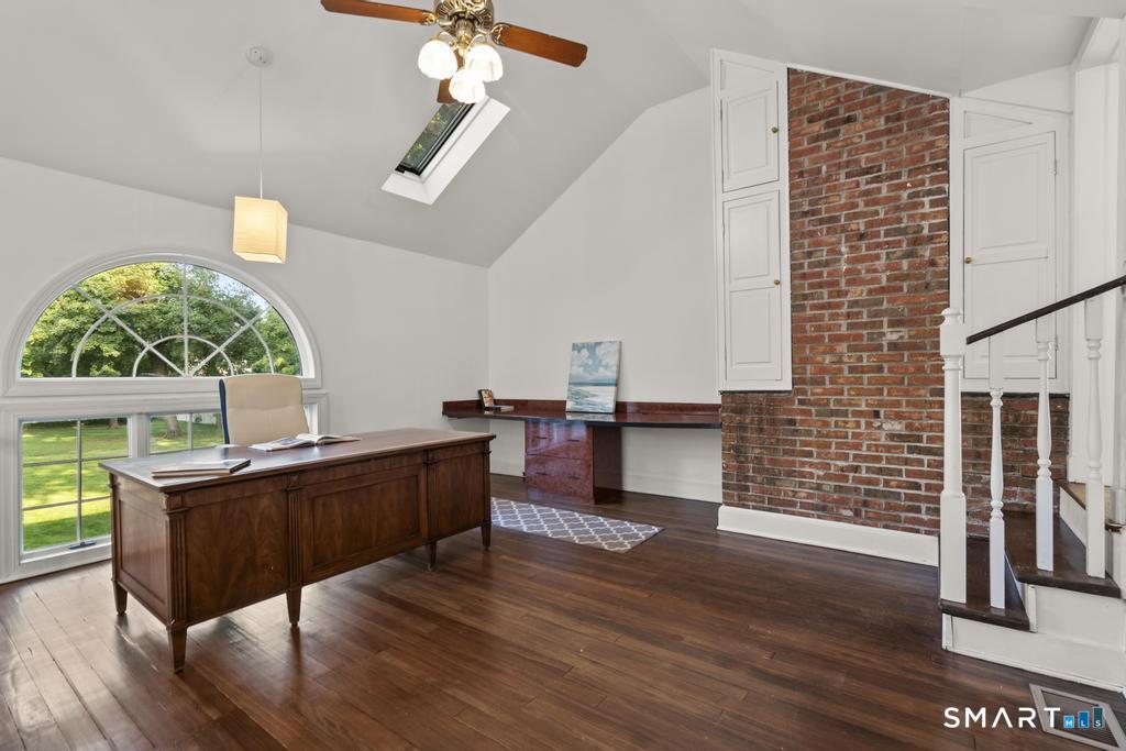 152 West River Street photo 24