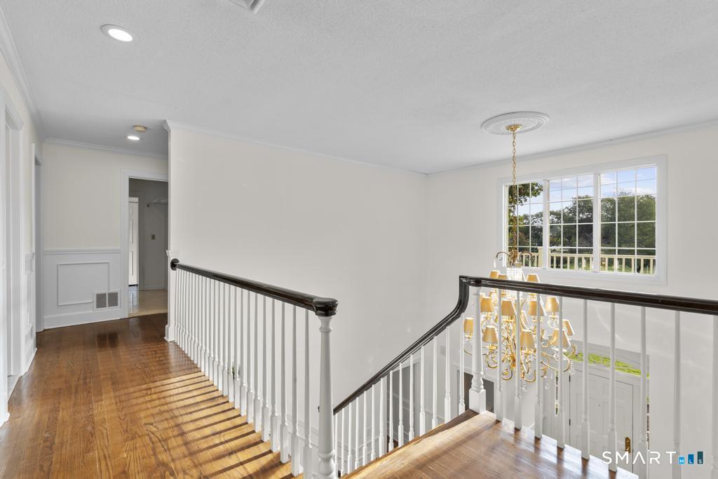 152 West River Street photo 18