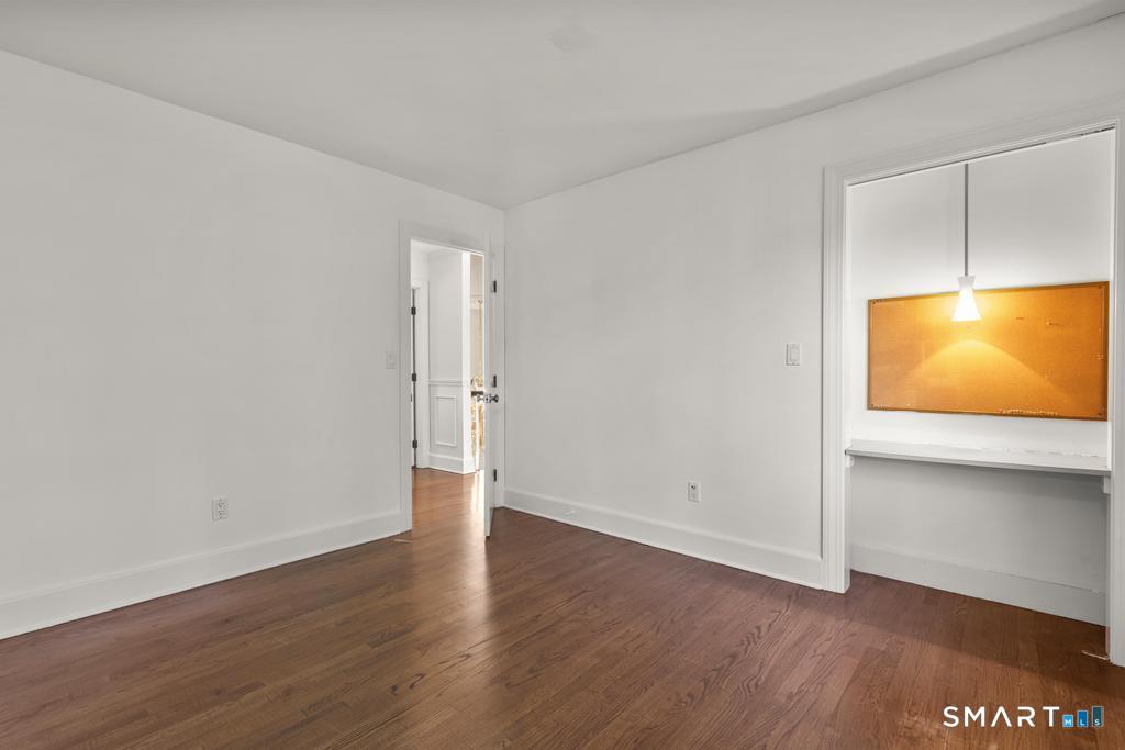 152 West River Street photo 28