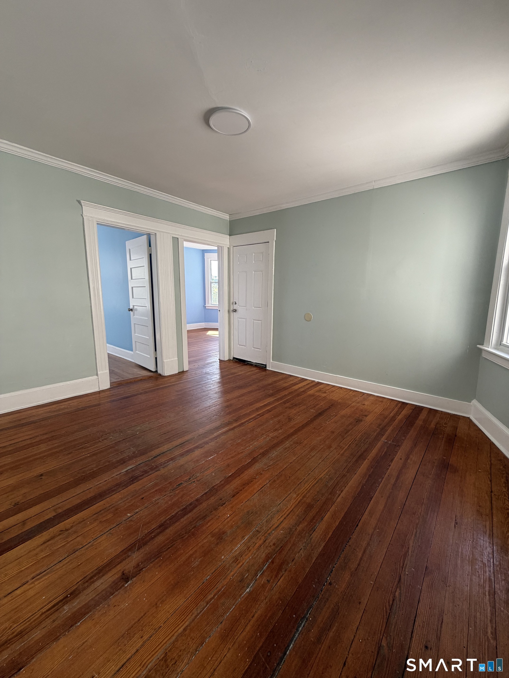 61 Lounsbury Street photo 5