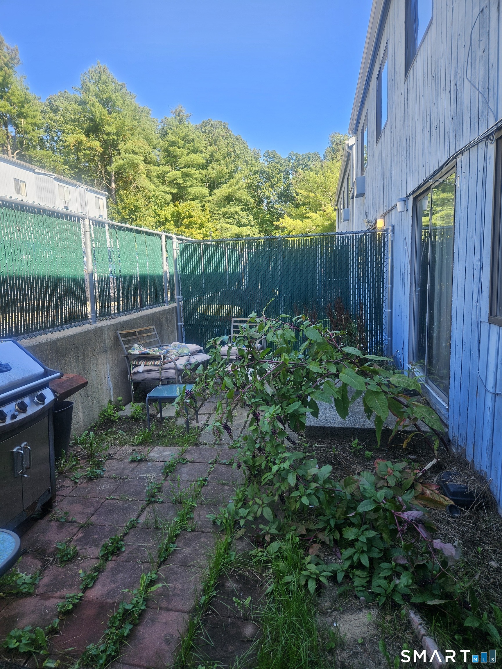 Photo 3 of Townhouse for sale at 90 Wakelee Rd #8, Waterbury, CT 06705 | MLS# 24208118 | Listing updated on 2026-09-19