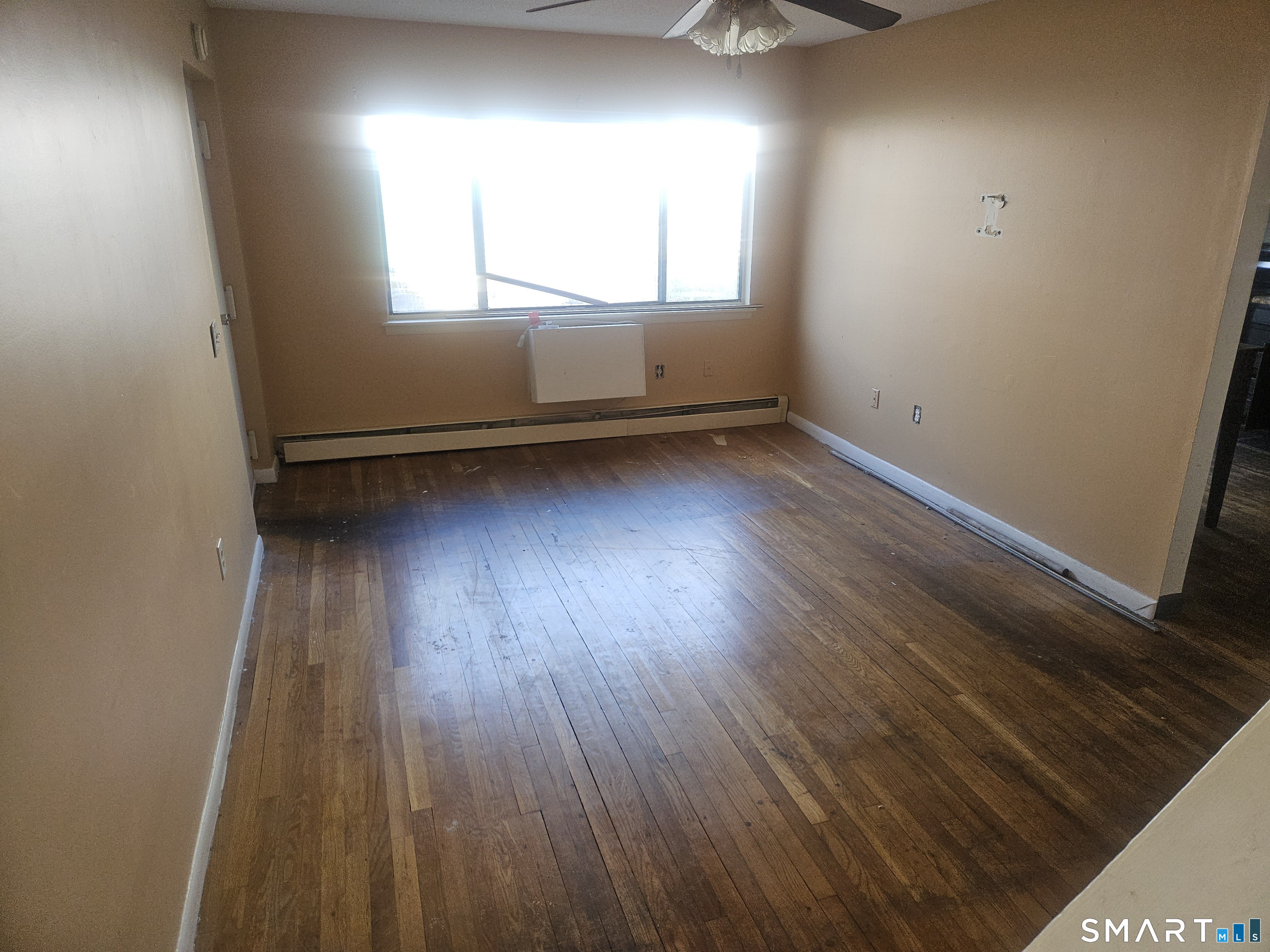 Townhouse for sale at 90 Wakelee Rd #8, Waterbury, CT 06705 | MLS# 24208118