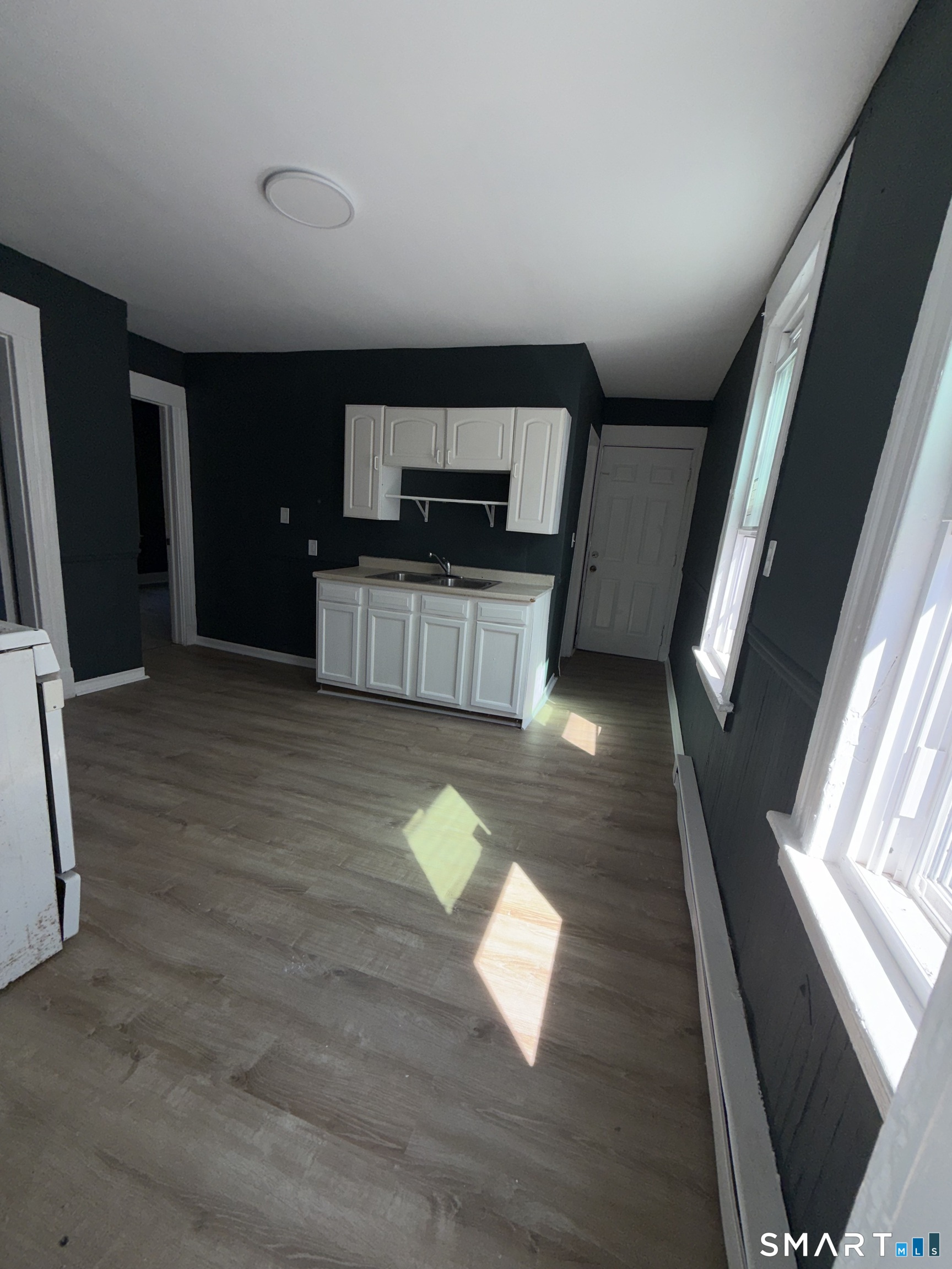 69 Lounsbury Street photo 5