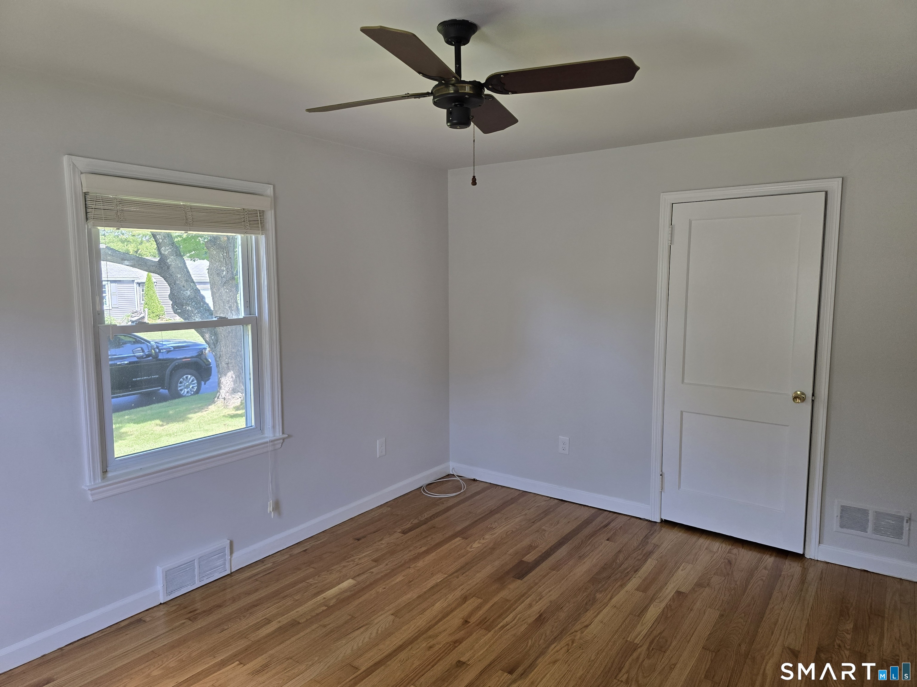 1 Albers Road photo 10