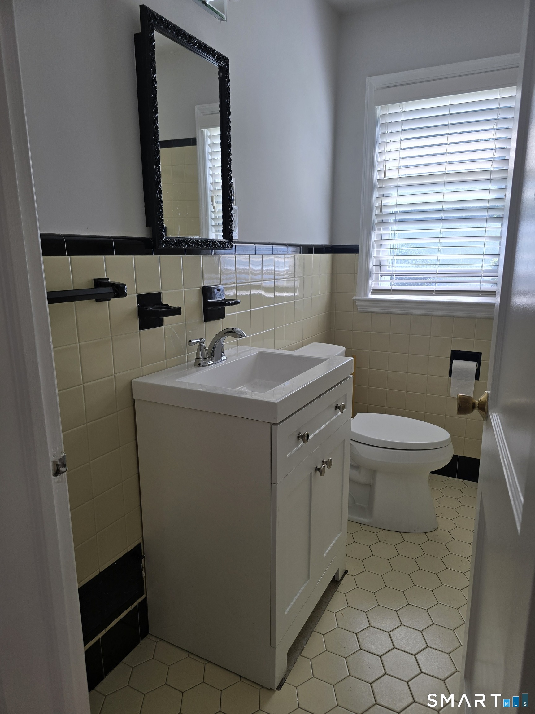 1 Albers Road photo 13