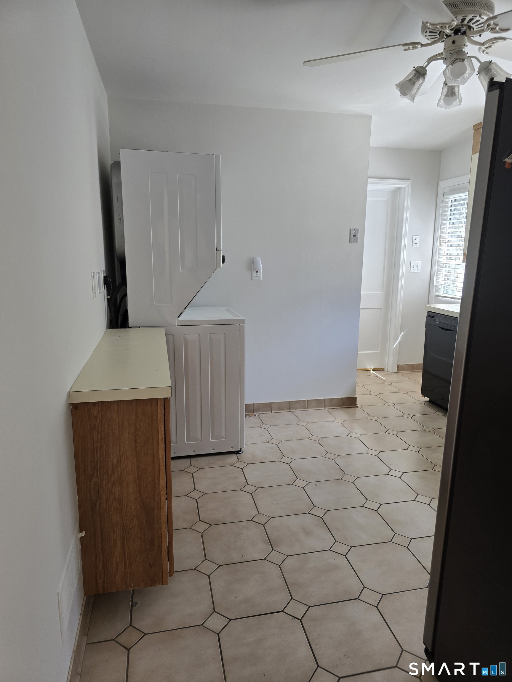 1 Albers Road photo 17