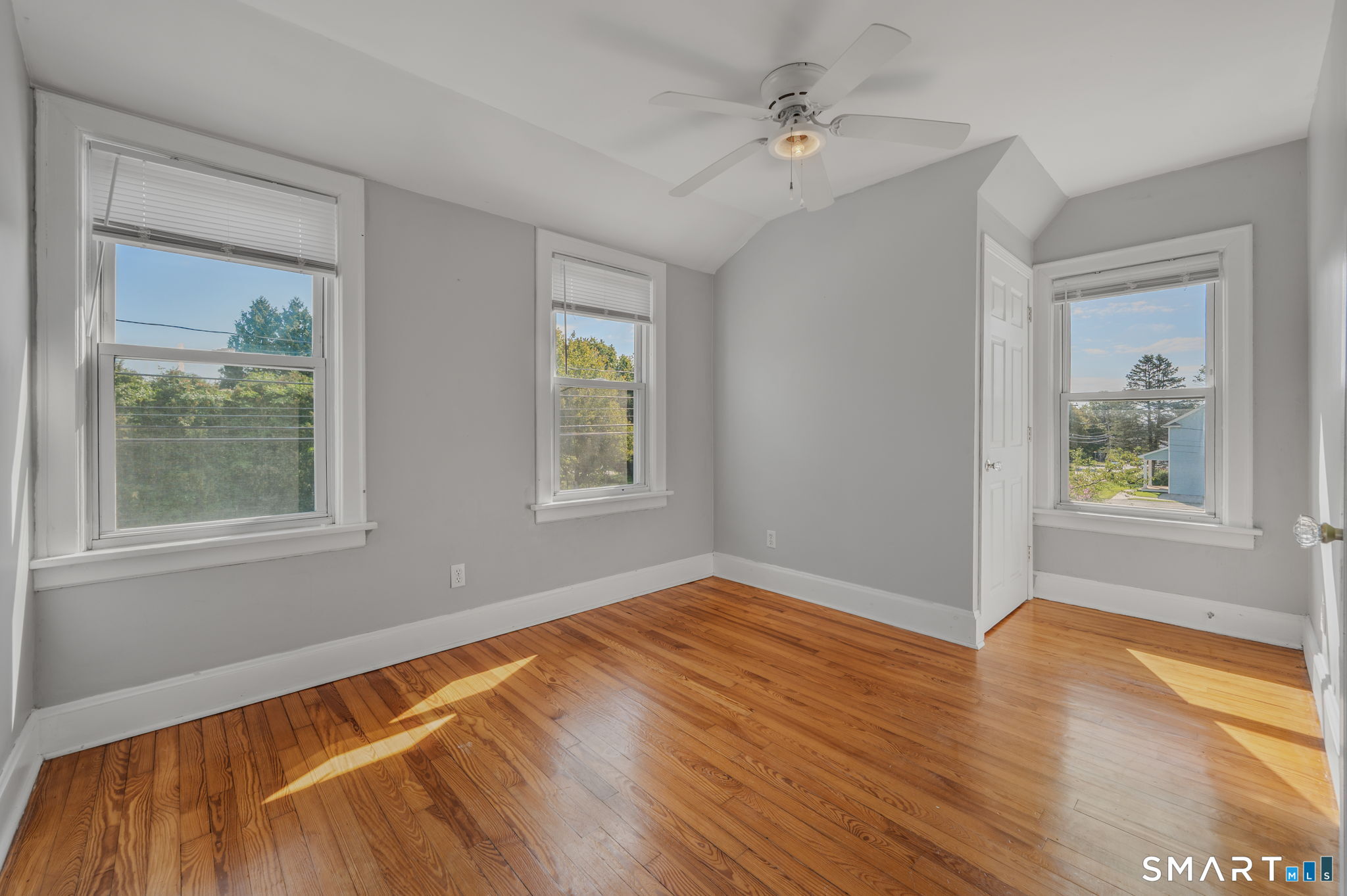 74 Clark Lane photo 31