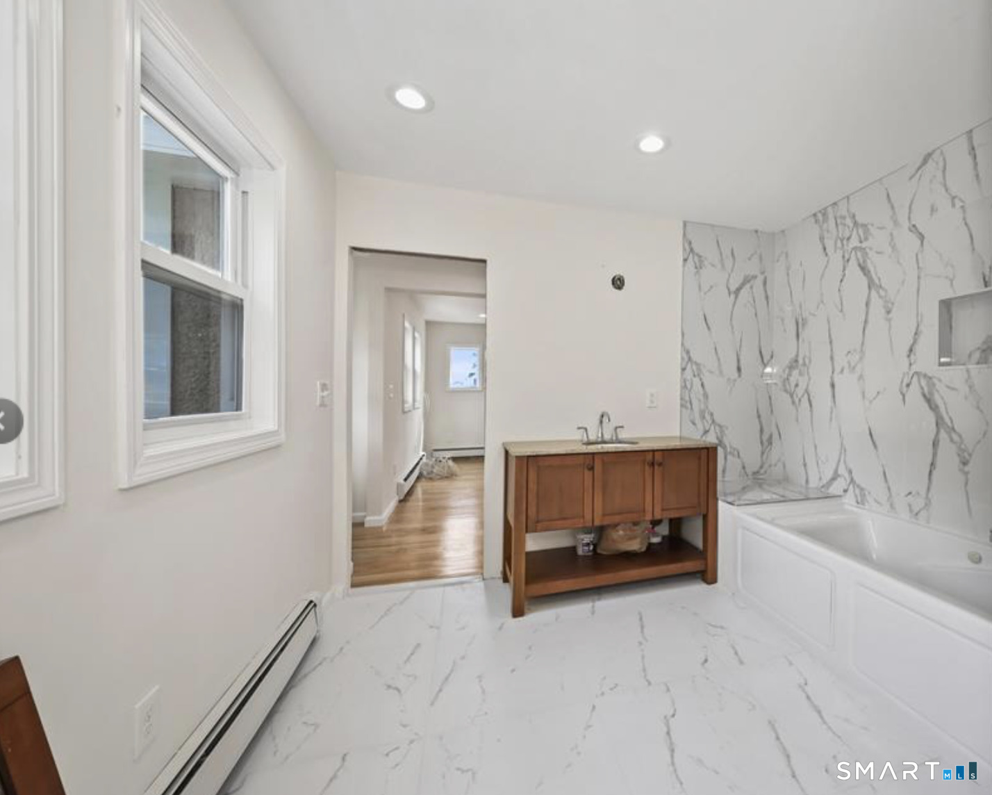 145 Dewey Street photo 24