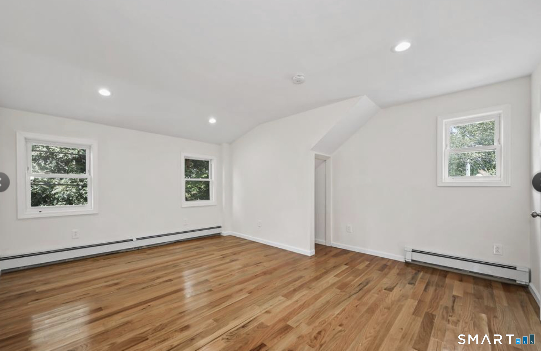 145 Dewey Street photo 31