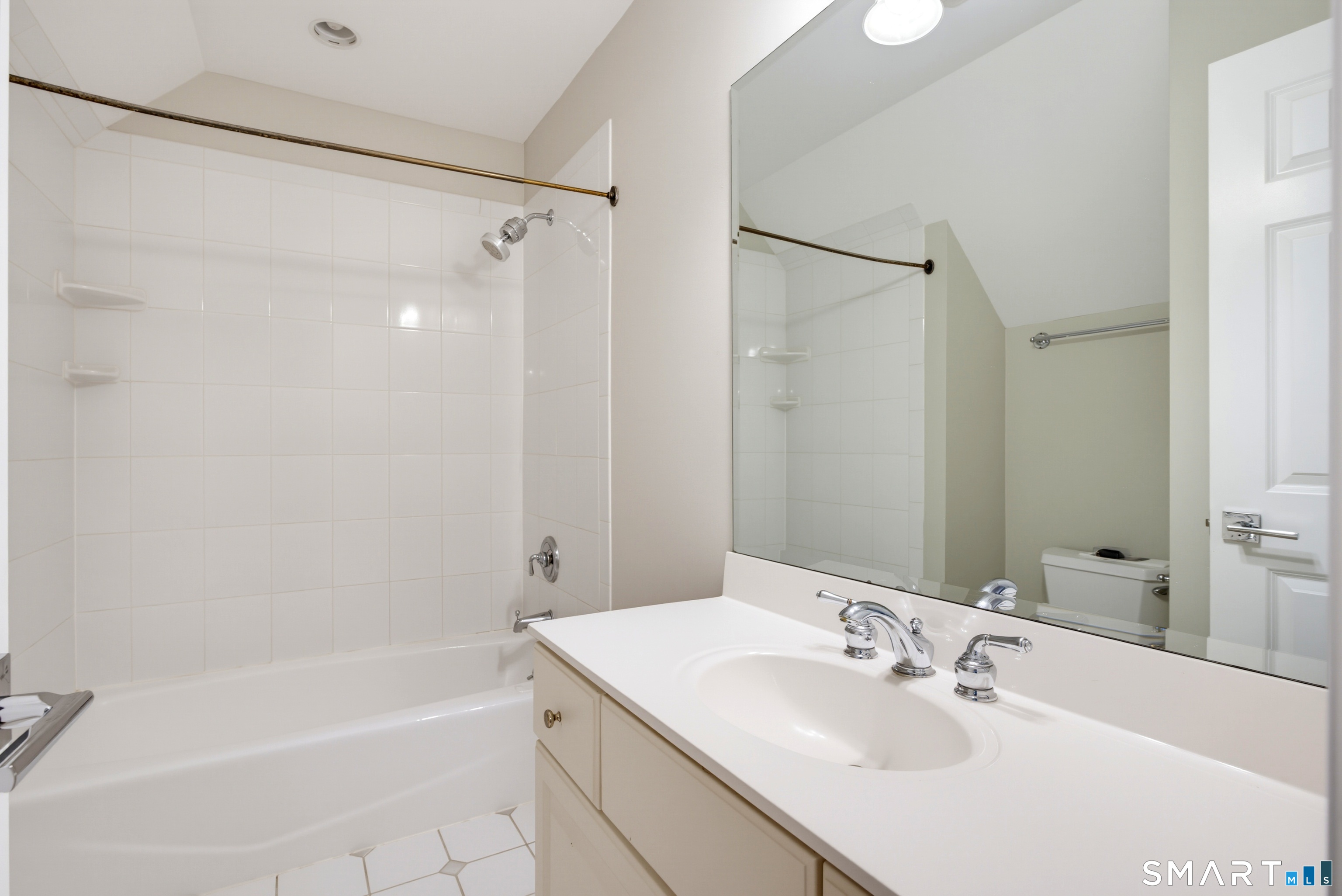 24 Langner Lane photo 26