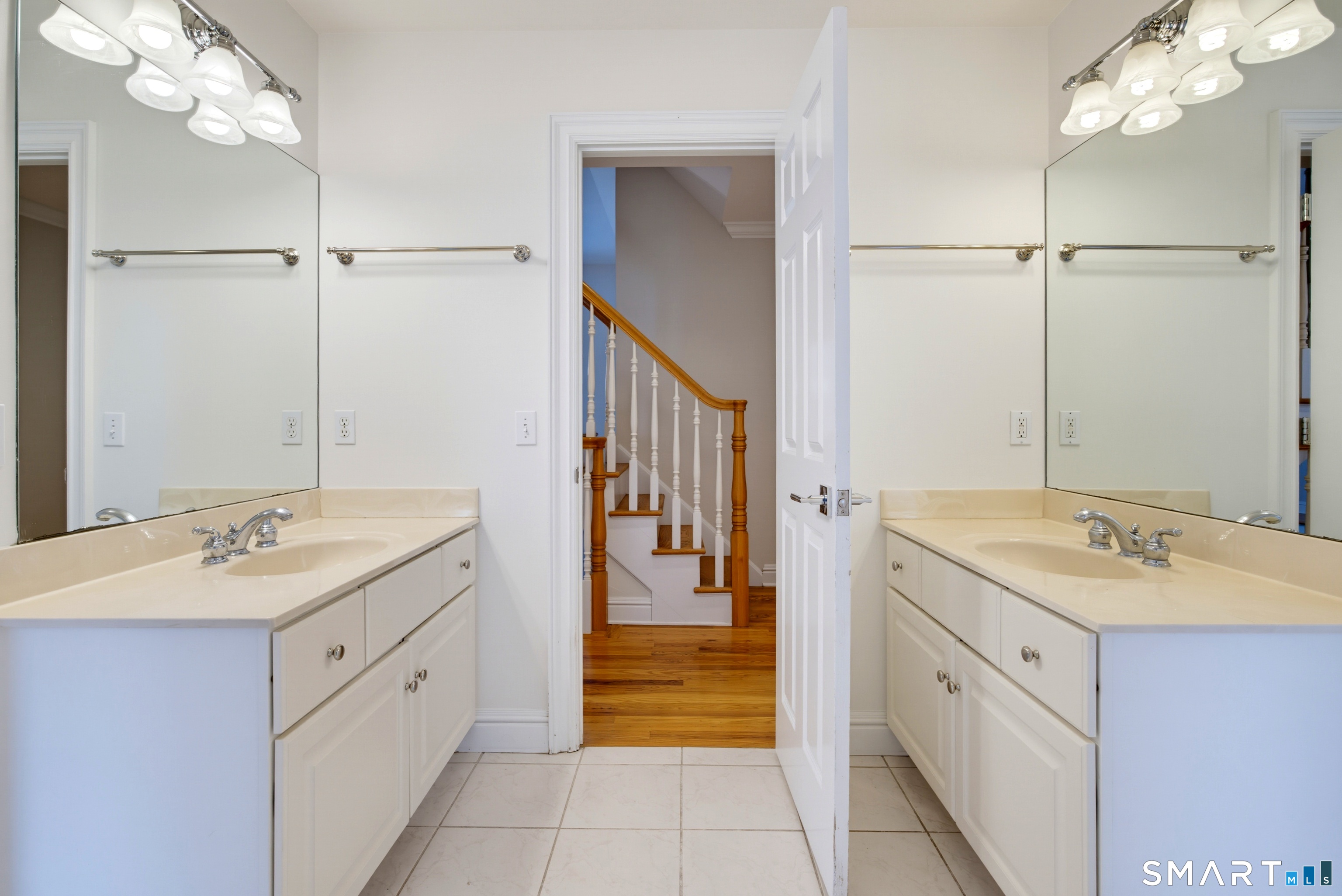 24 Langner Lane photo 29