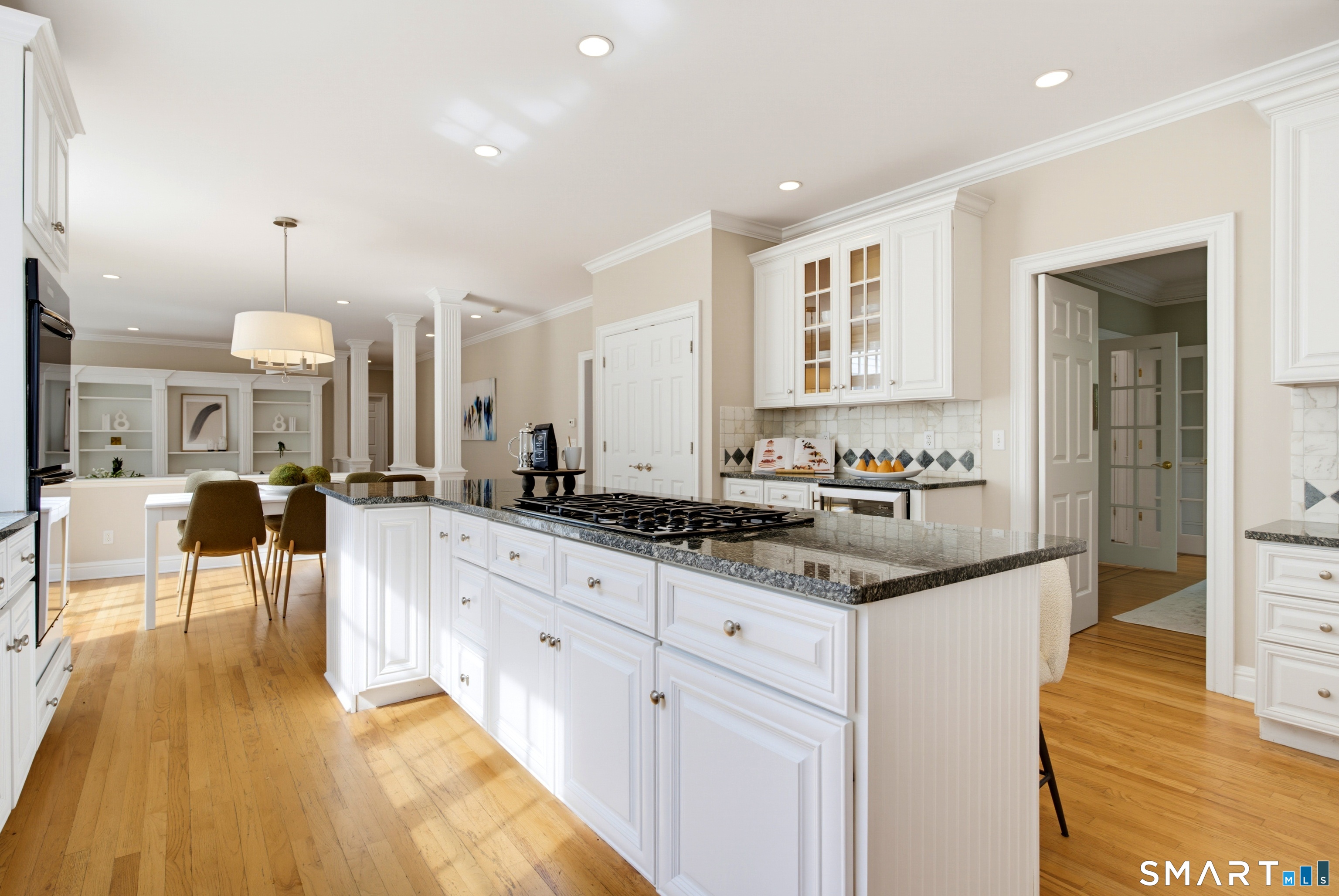 24 Langner Lane photo 8