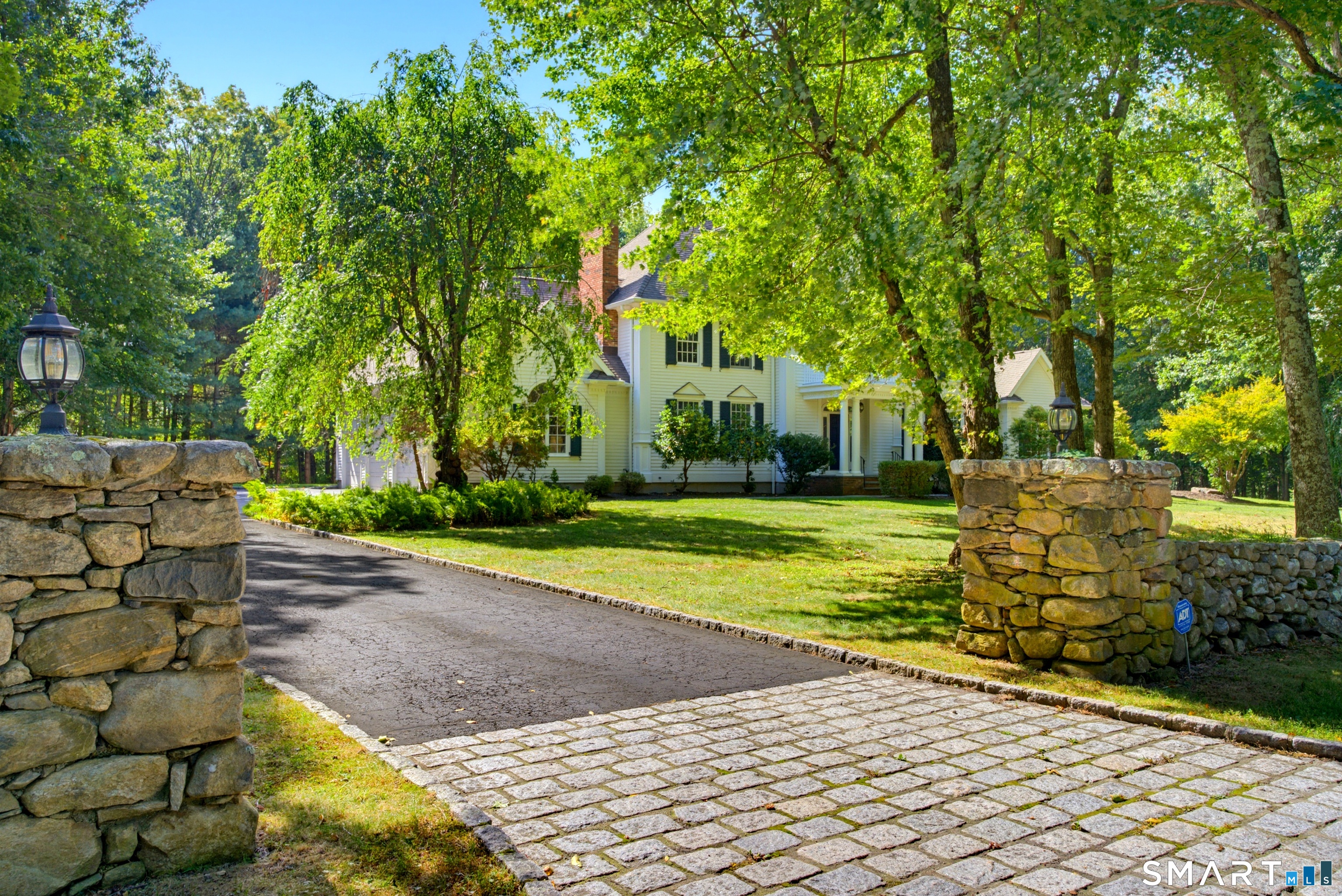 24 Langner Lane photo 40