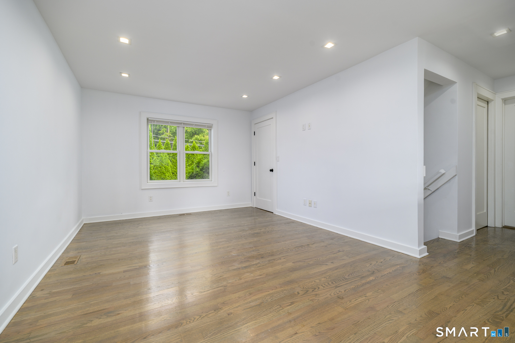 34 Pine Hill Avenue Unit #1st floor photo 4