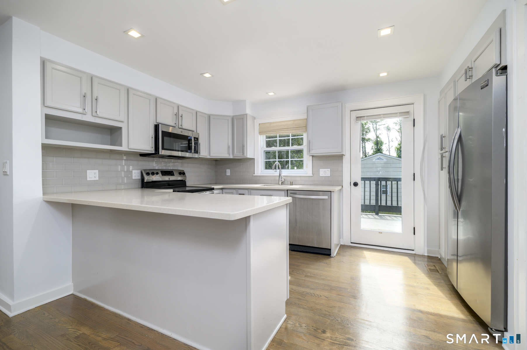 34 Pine Hill Avenue Unit #1st floor photo 7