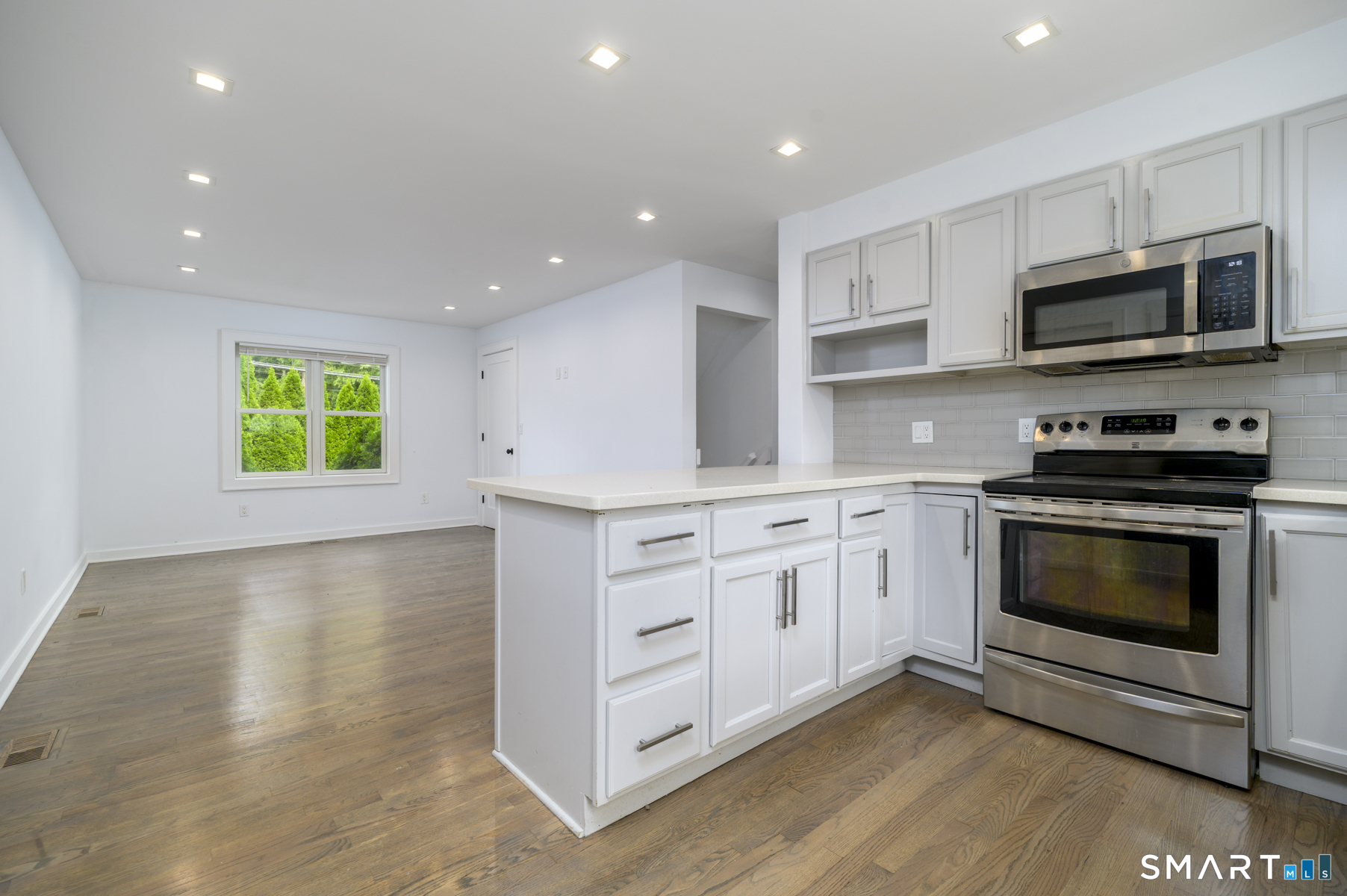 34 Pine Hill Avenue Unit #1st floor photo 9