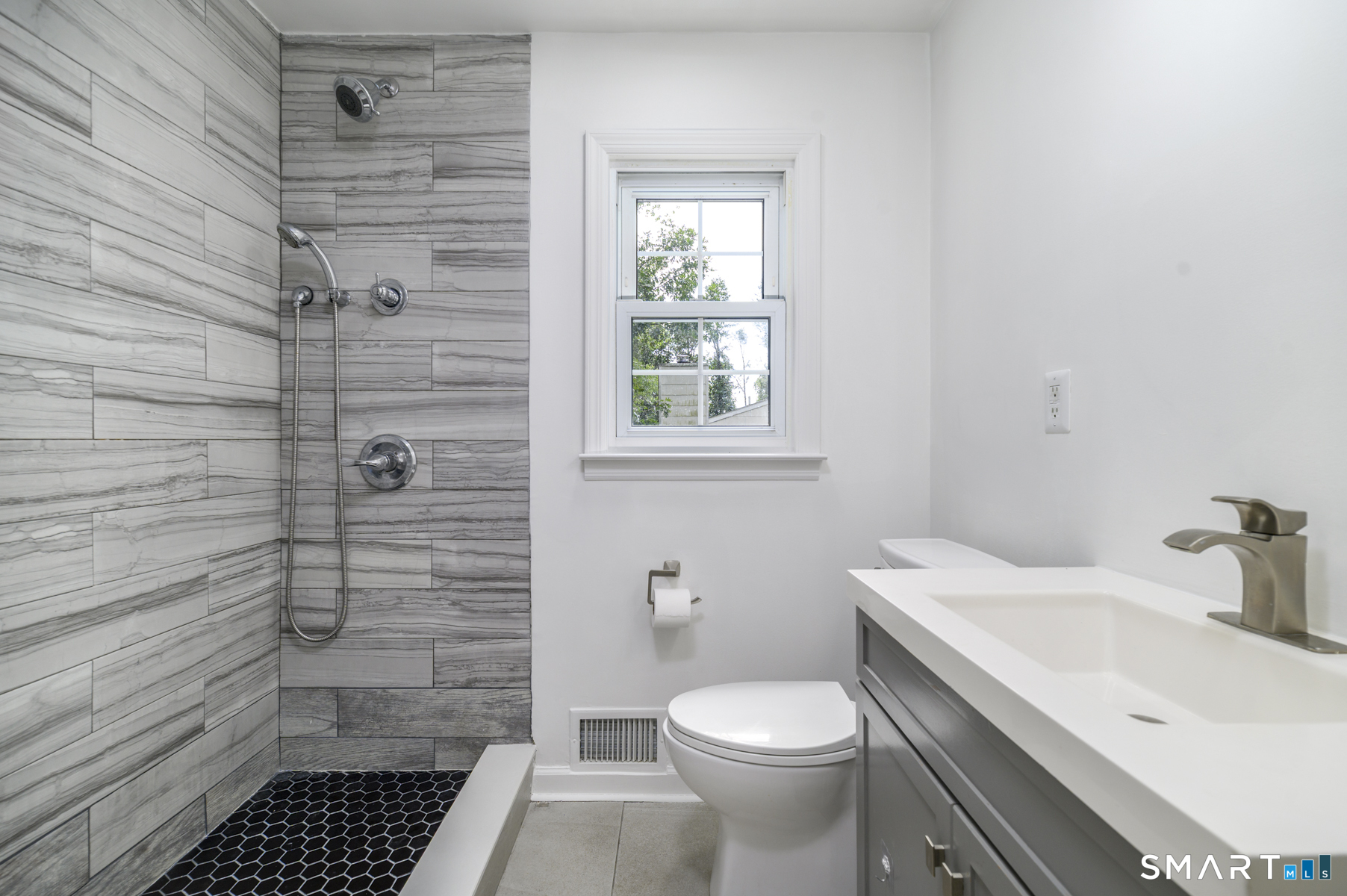 34 Pine Hill Avenue Unit #1st floor photo 17
