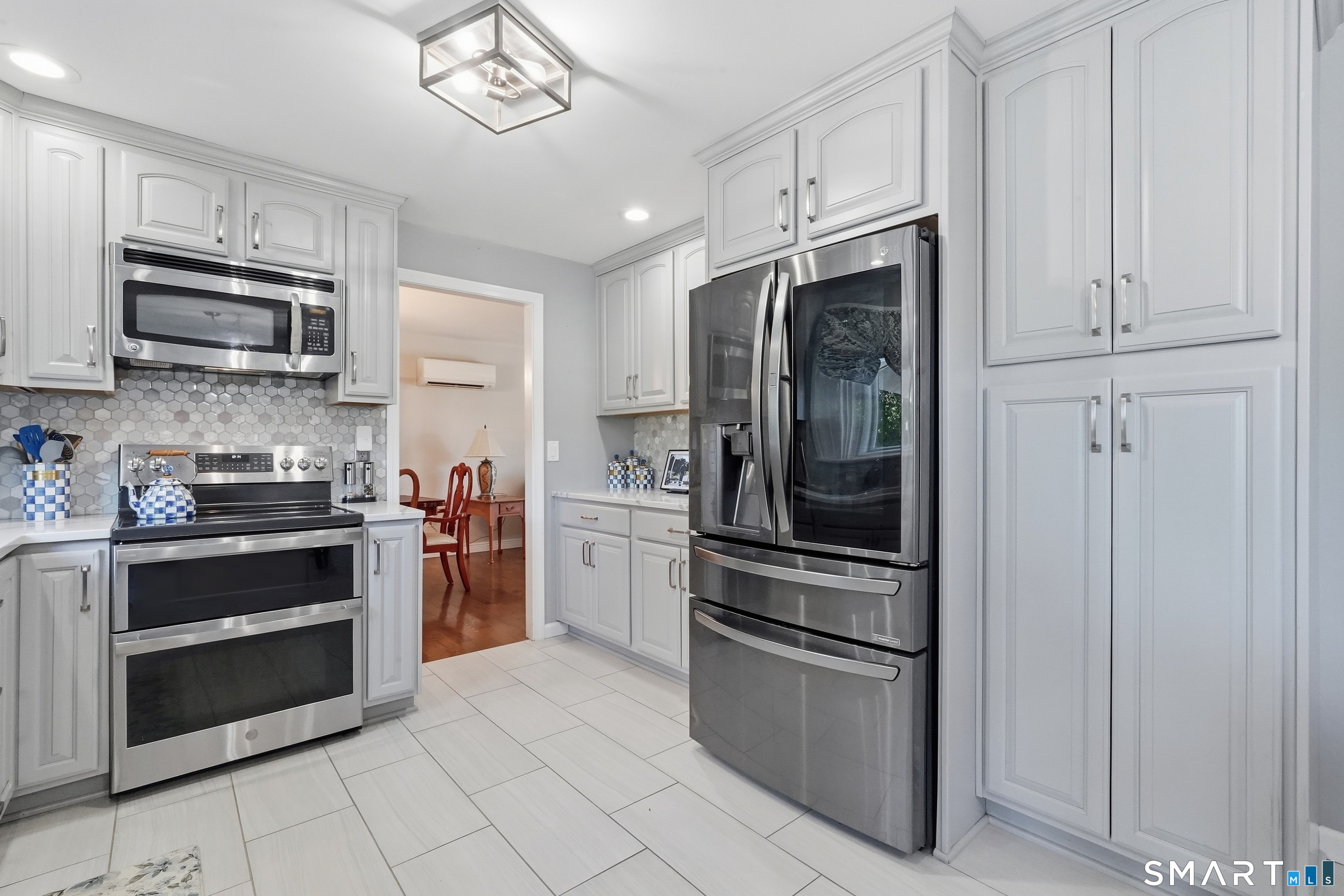 Photo 3 of Single family home for sale at 67 Chimney Sweep Hl Rd, Glastonbury, CT 06033 | MLS# 24207583 | Listing updated on 2026-09-19