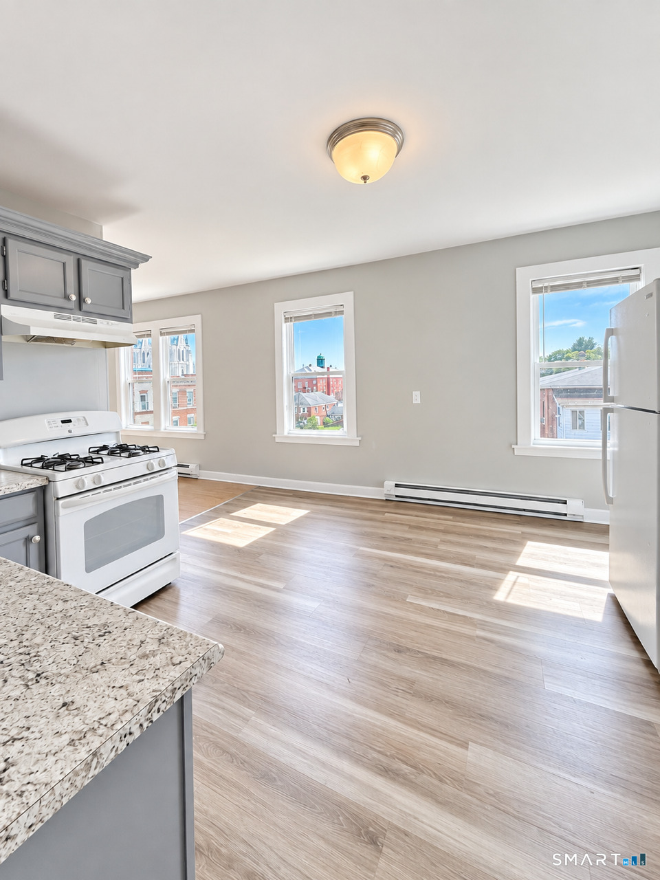 86 Gold Street photo 5