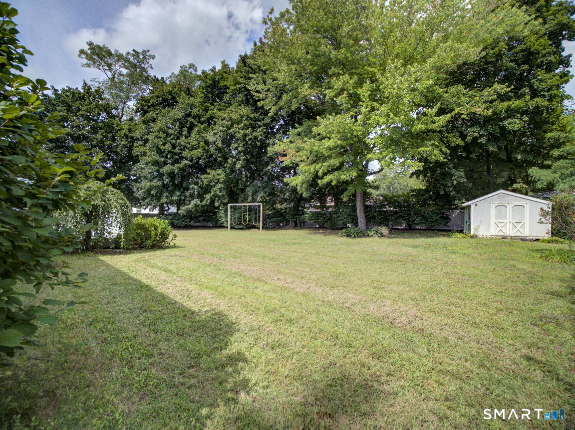 197 Maple Avenue photo 37