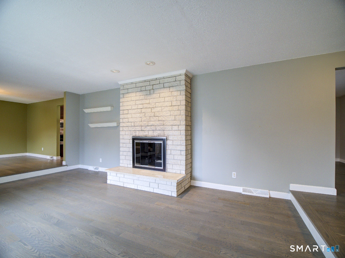 197 Maple Avenue photo 4