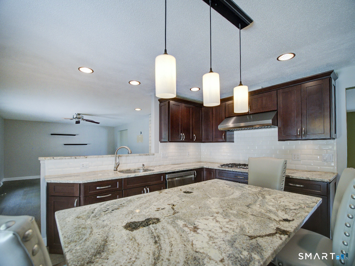 197 Maple Avenue photo 22