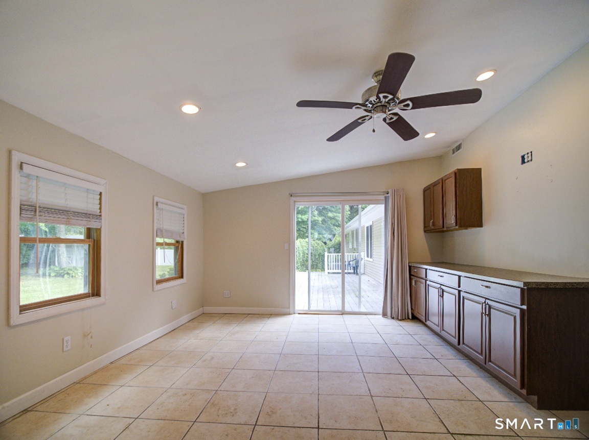 197 Maple Avenue photo 33