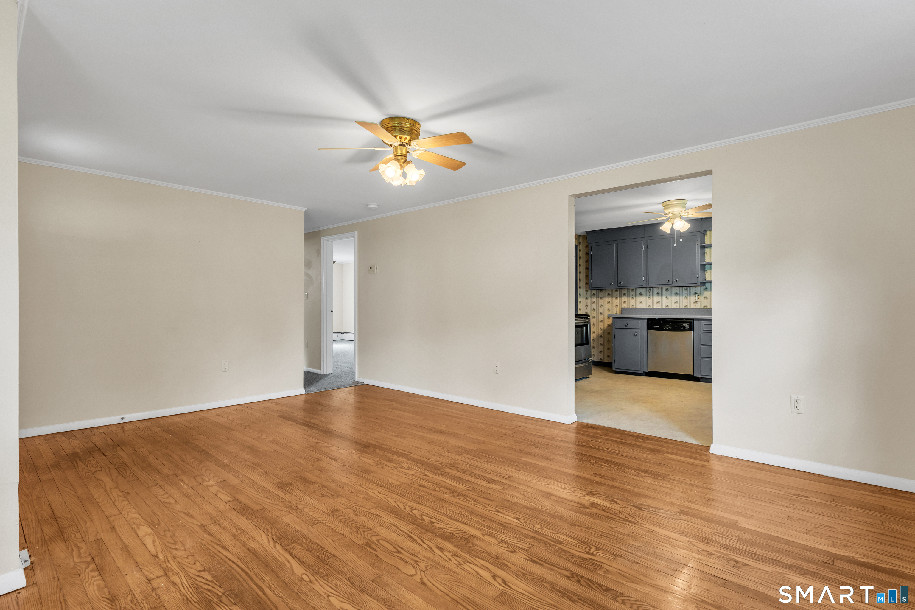 16 Pattagansett Drive photo 9