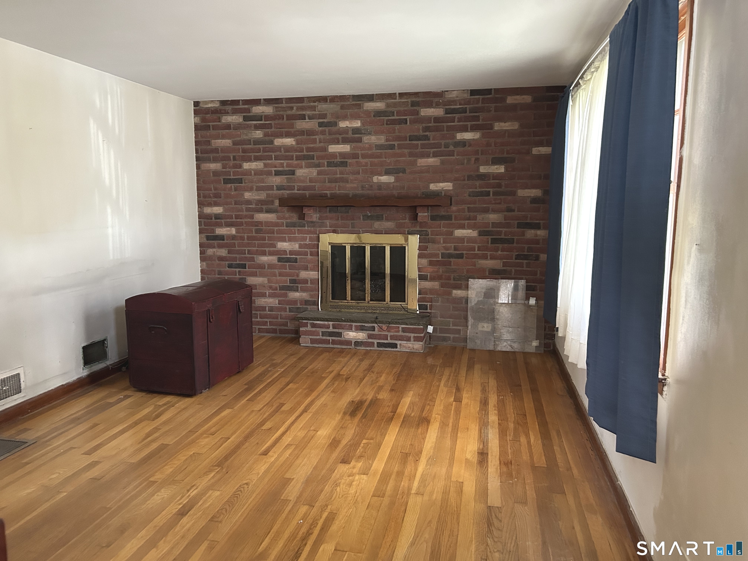 44 Knob Hill Drive photo 2