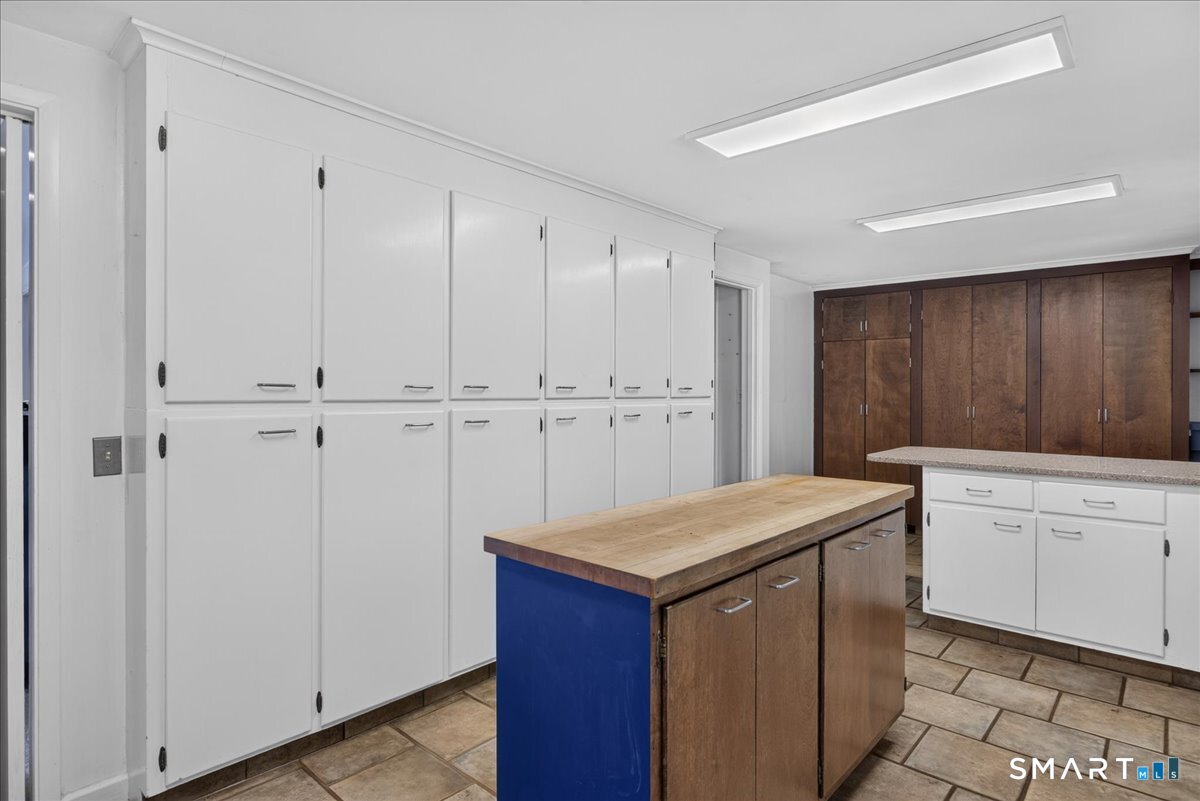 333 Mansfield Road photo 10