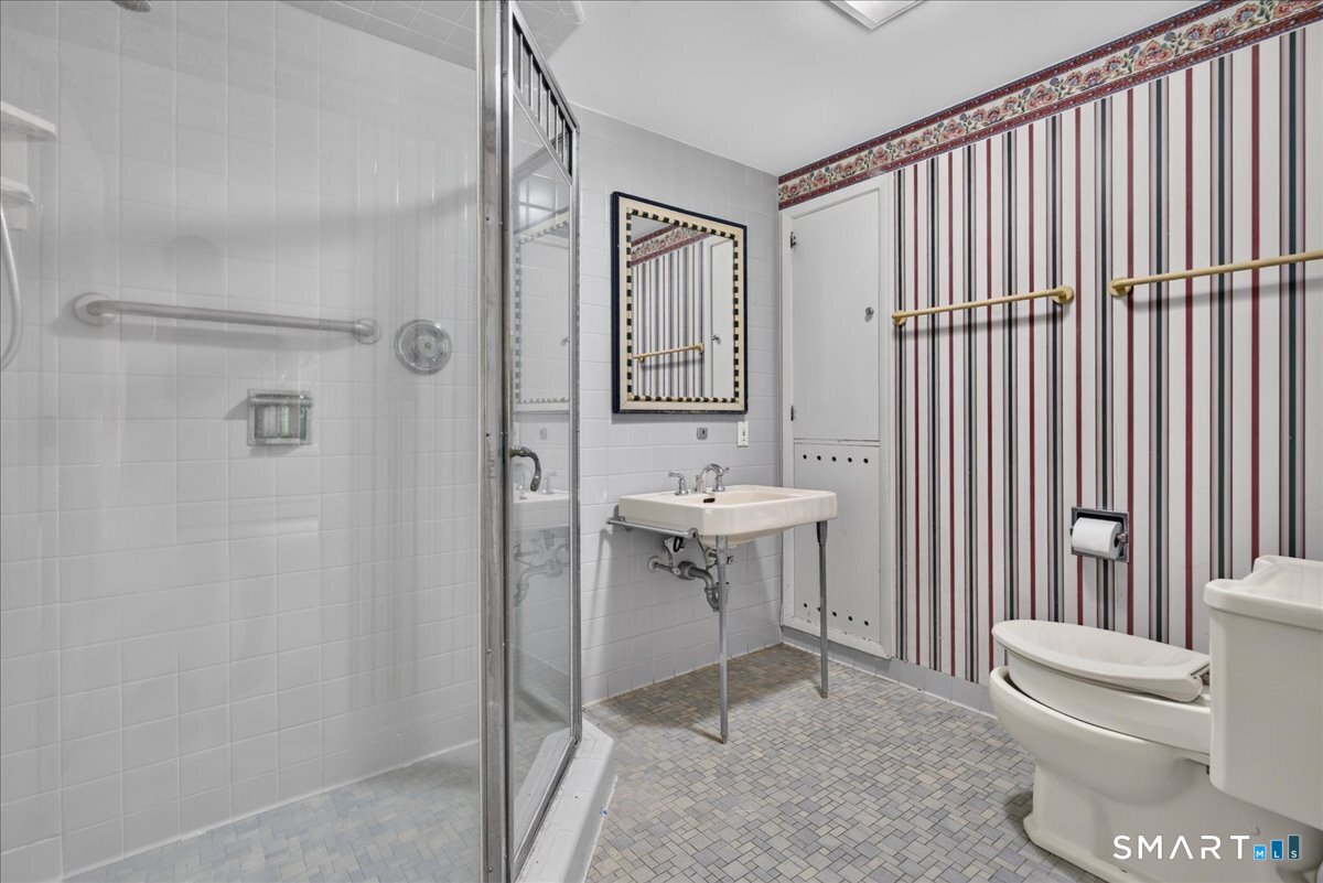 333 Mansfield Road photo 18