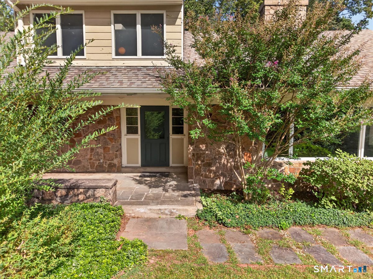333 Mansfield Road photo 2