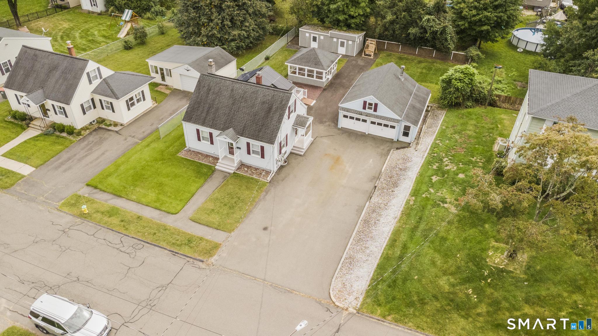 36 Surrey Lane photo 40
