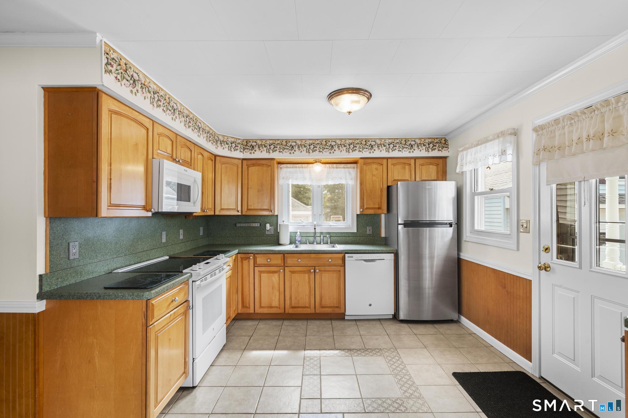 Photo 3 of Single family home for sale at 36 Surrey Ln, Southington, CT 06489 | MLS# 24208443 | Listing updated on 2026-09-19