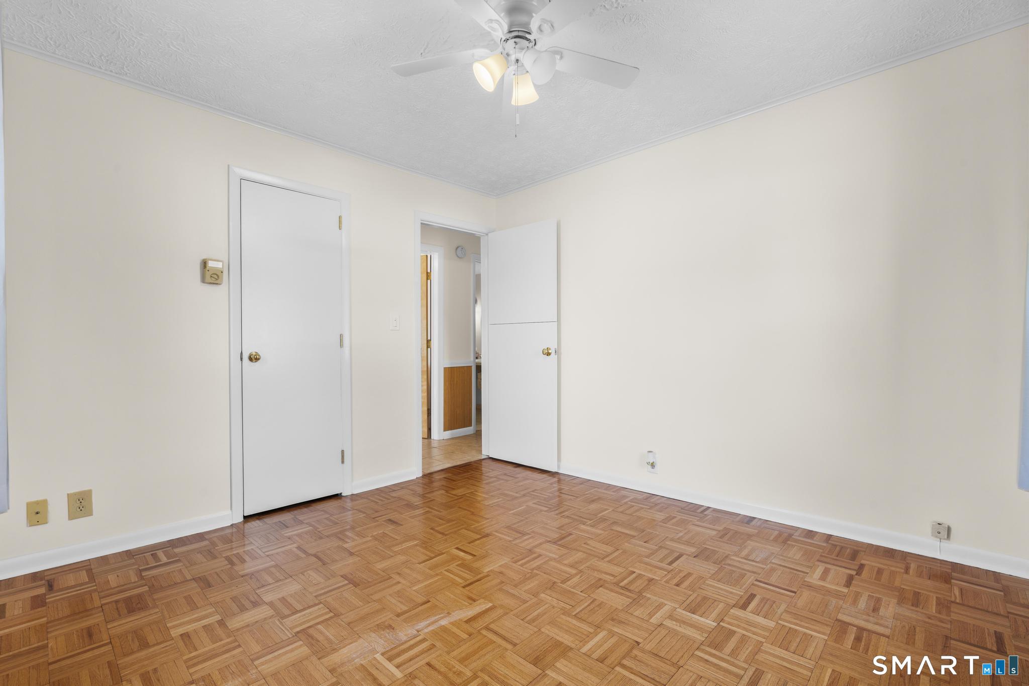 36 Surrey Lane photo 14