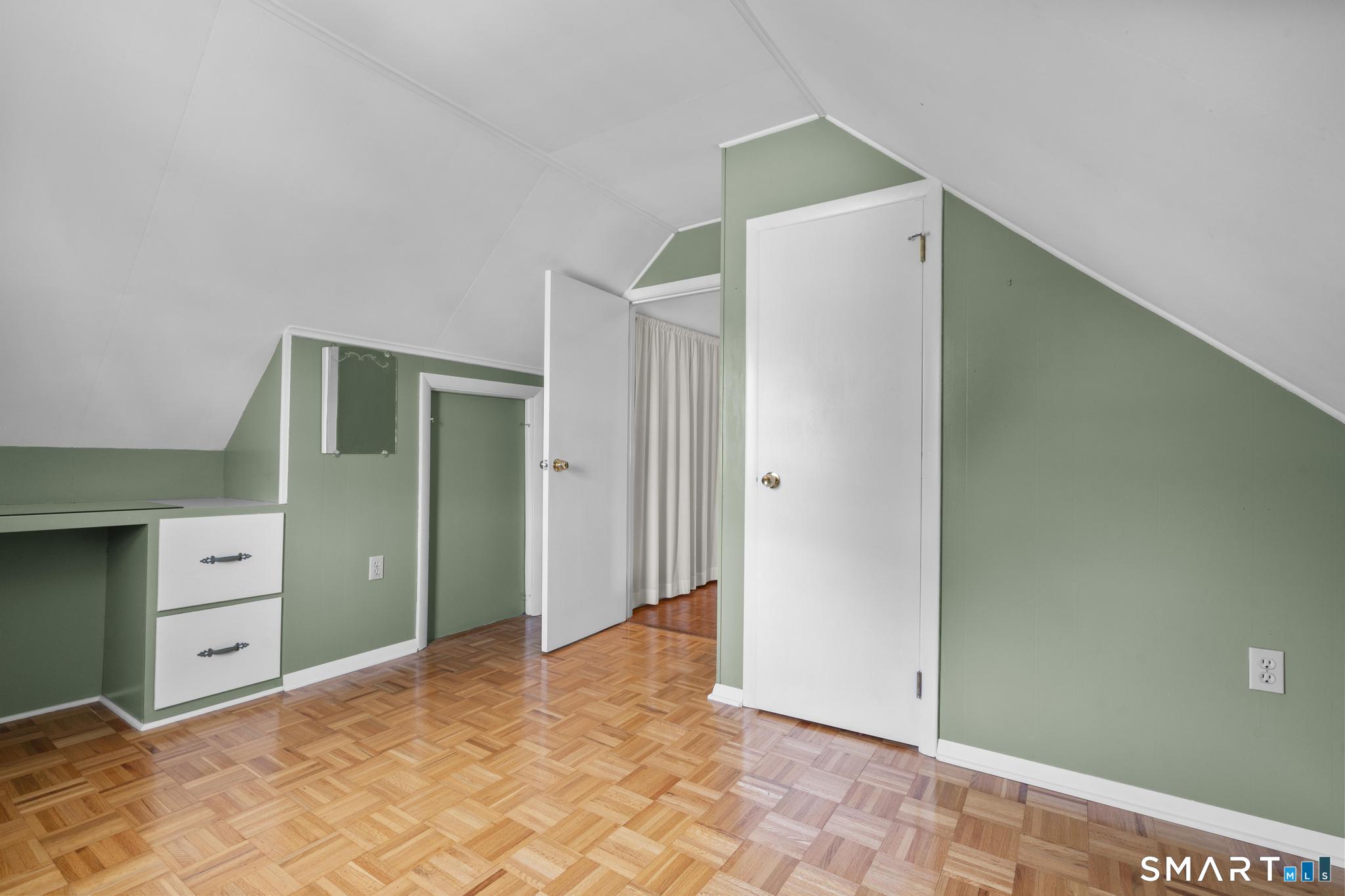 36 Surrey Lane photo 23