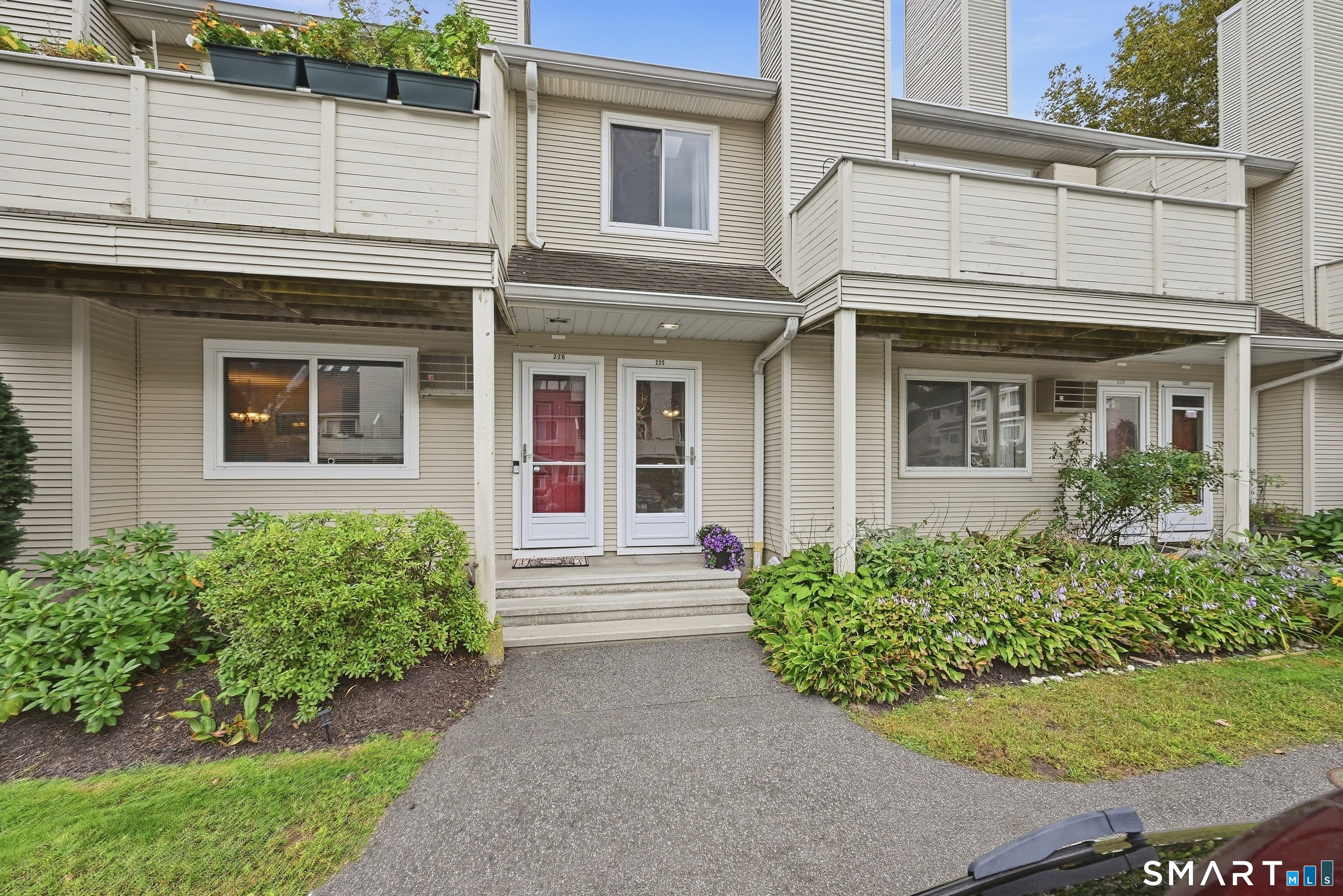225 Willow Springs Unit #225