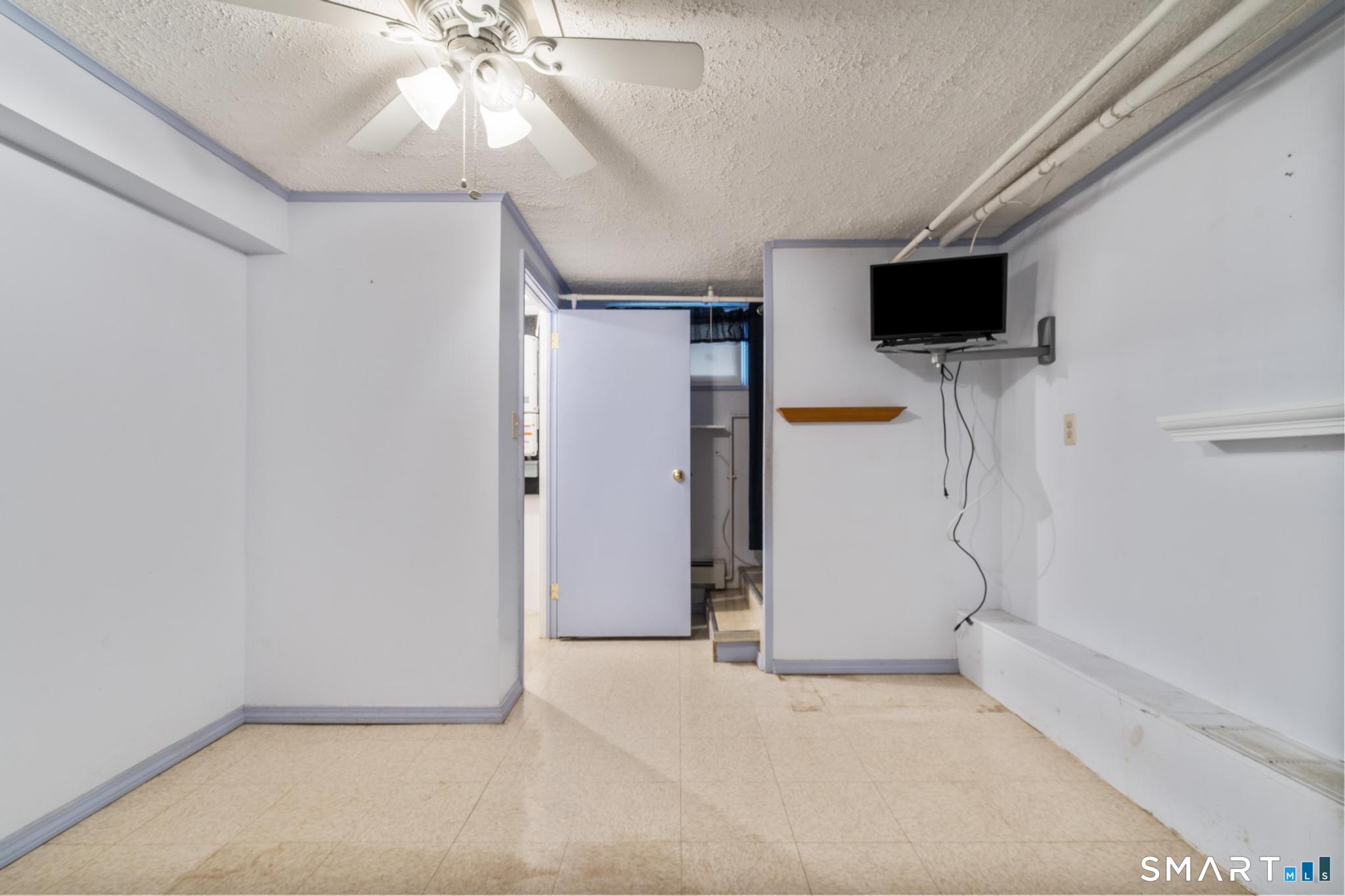 36 Surrey Lane photo 32