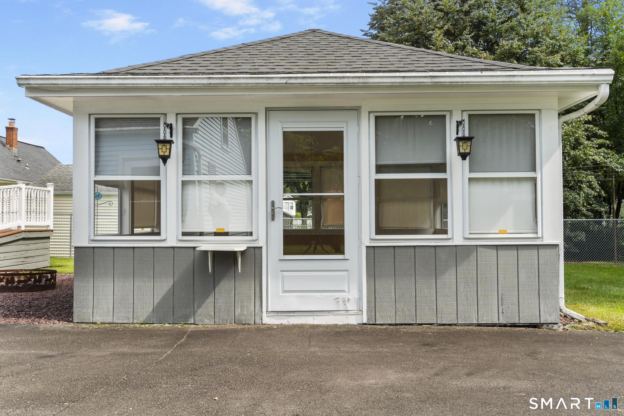 36 Surrey Lane photo 33