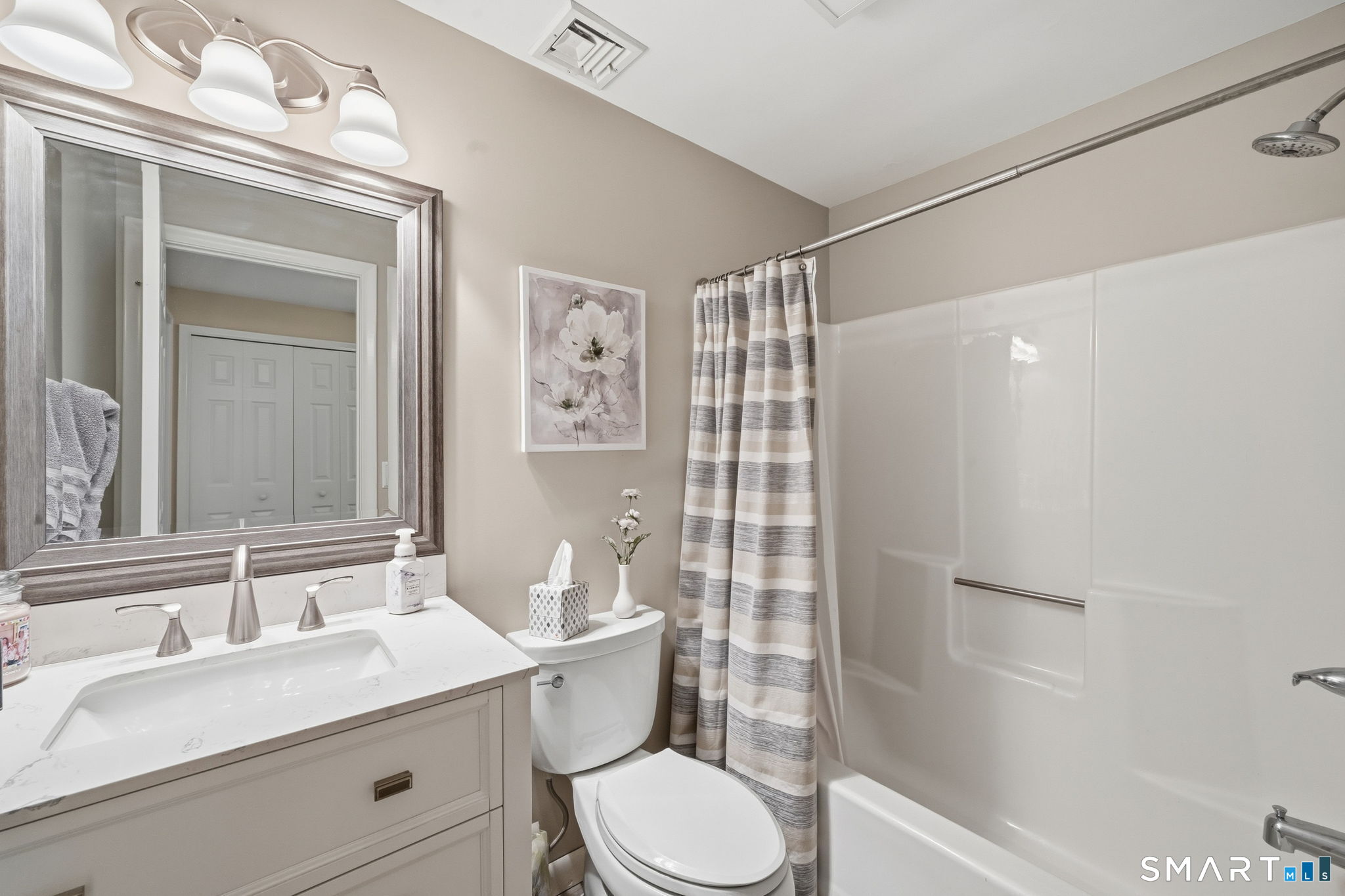 207 Lisa Drive photo 22