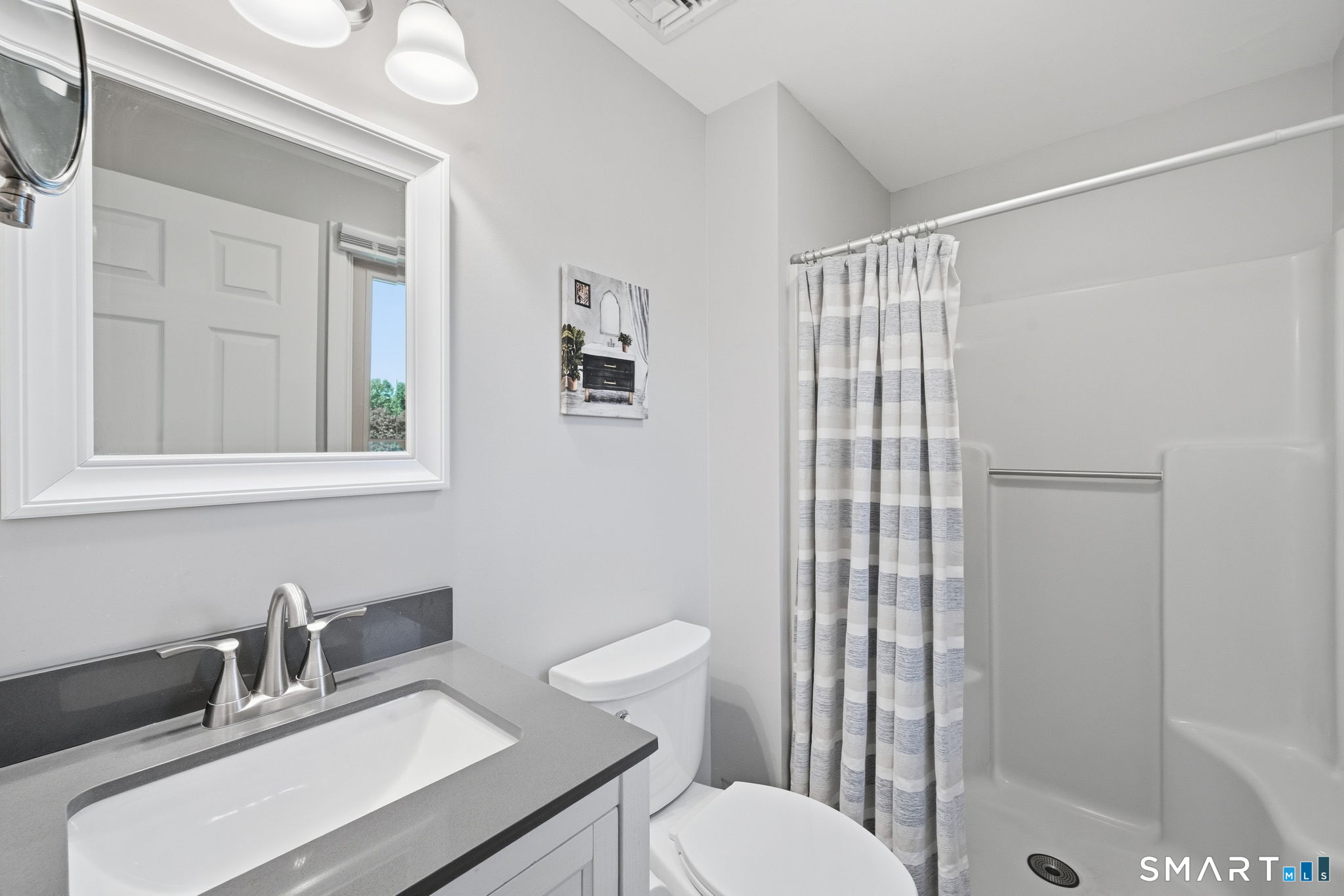 207 Lisa Drive photo 19