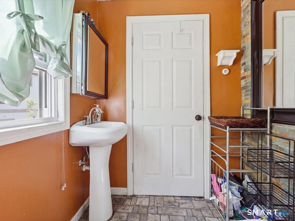 191 Liberty Street photo 28