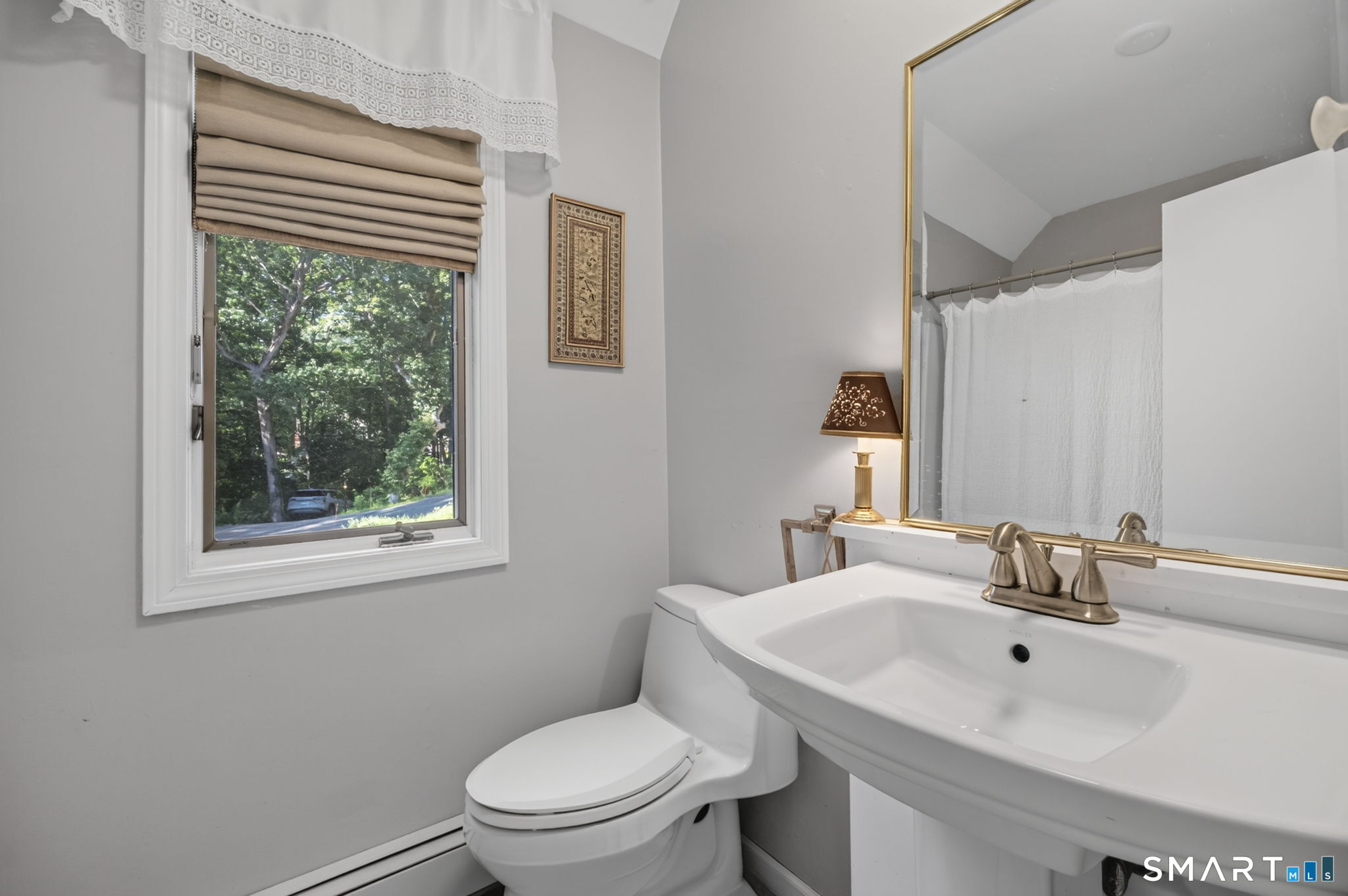 9 Mansewood Road, Old Lyme, CT 06371