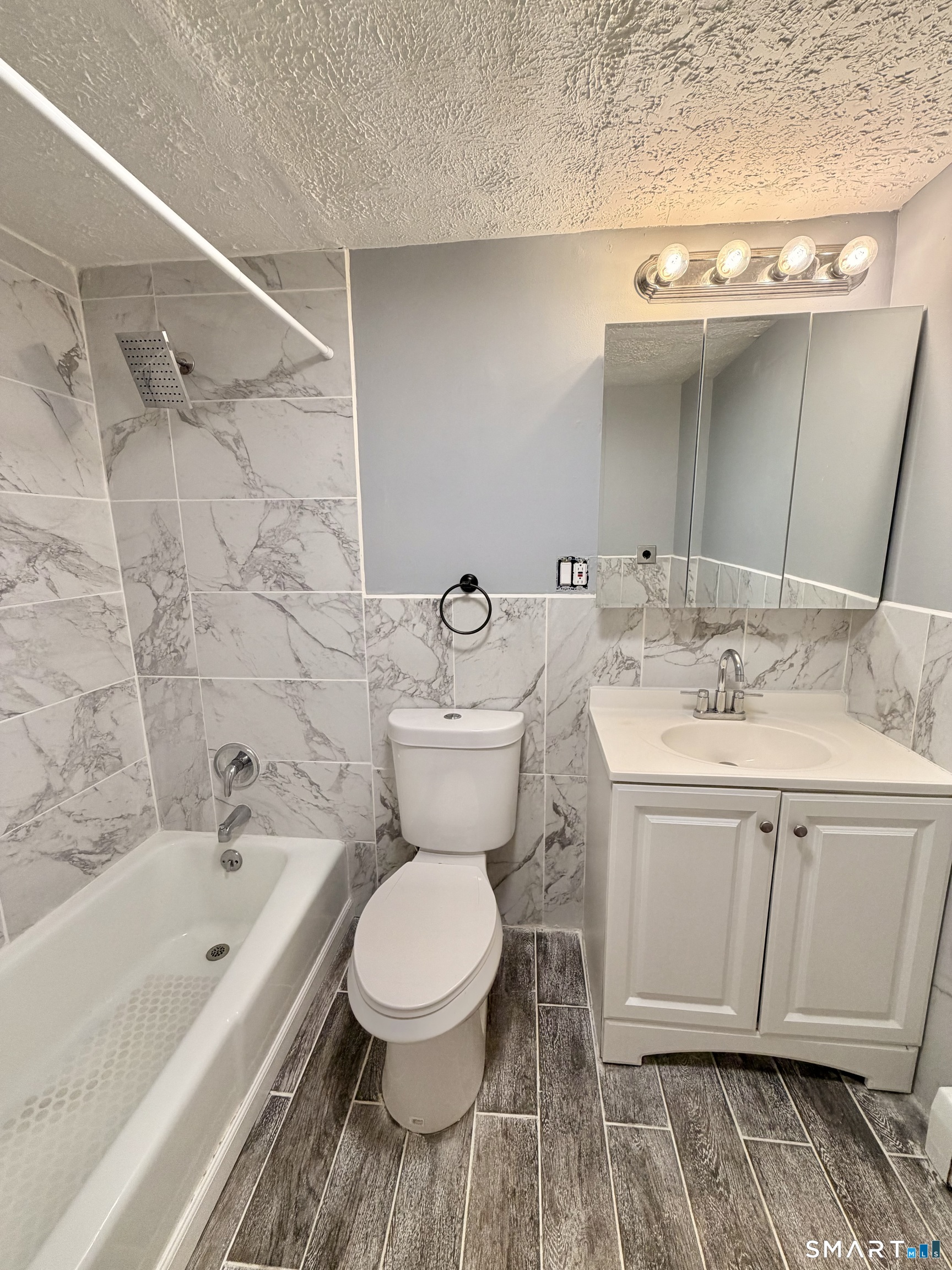 46 Warren Street photo 8